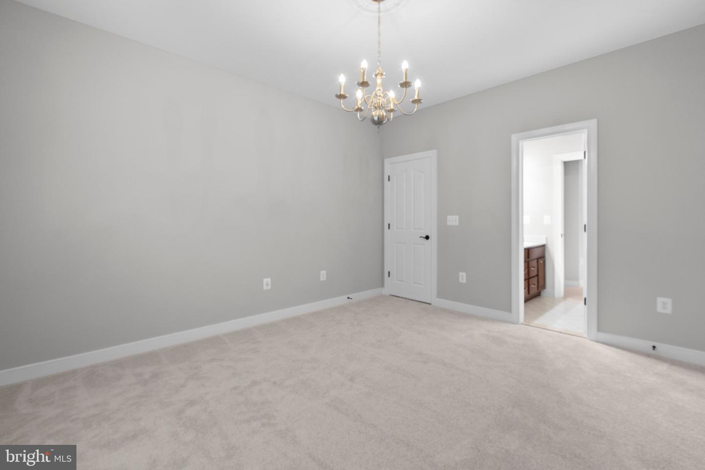 12604 HIDDEN HILLS LN, FREDERICKSBURG, Virginia 22407, 5 Bedrooms Bedrooms, ,4 BathroomsBathrooms,Residential,For sale,12604 HIDDEN HILLS LN,VASP2033268 MLS # VASP2033268