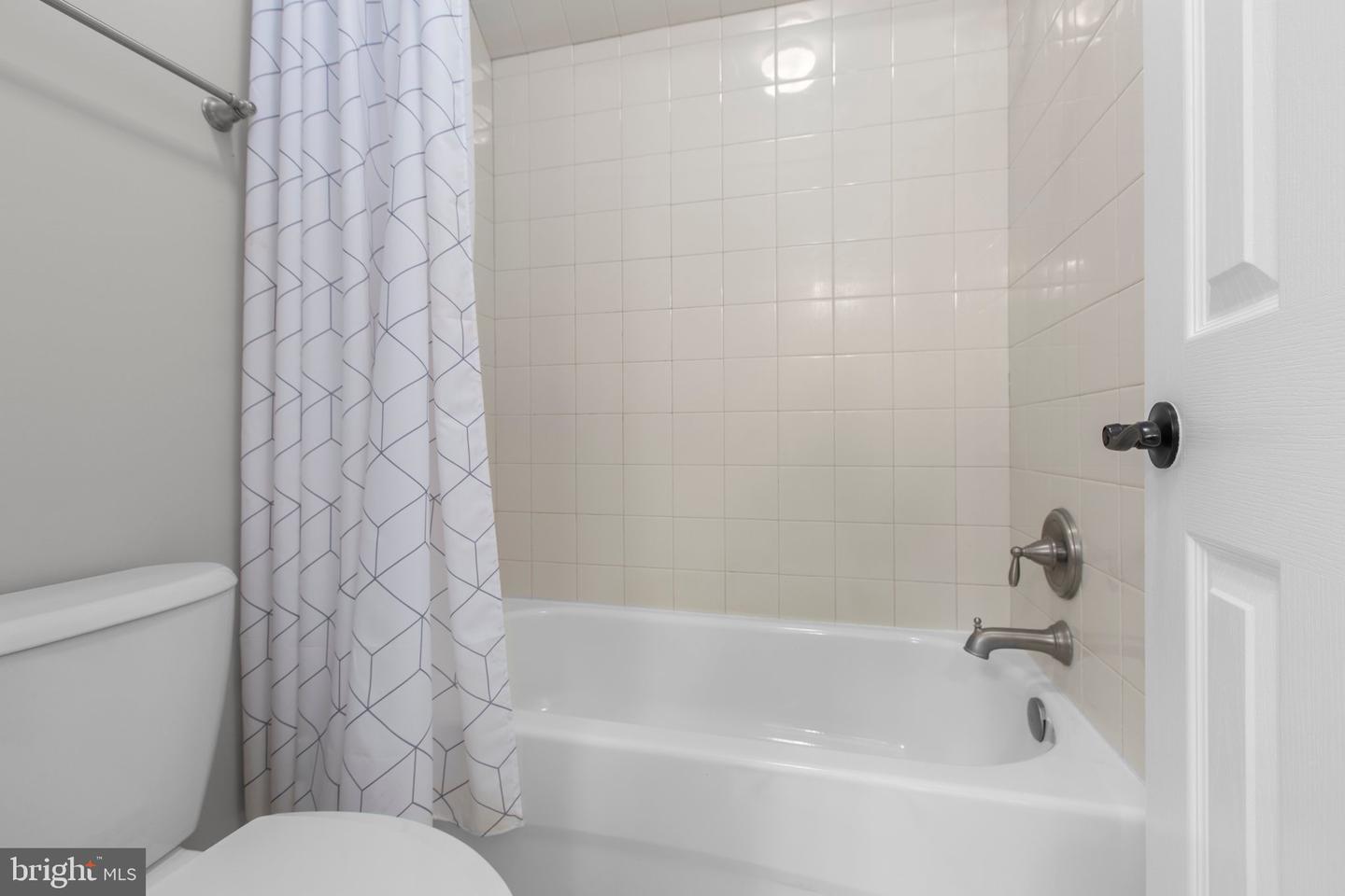 12604 HIDDEN HILLS LN, FREDERICKSBURG, Virginia 22407, 5 Bedrooms Bedrooms, ,4 BathroomsBathrooms,Residential,For sale,12604 HIDDEN HILLS LN,VASP2033268 MLS # VASP2033268