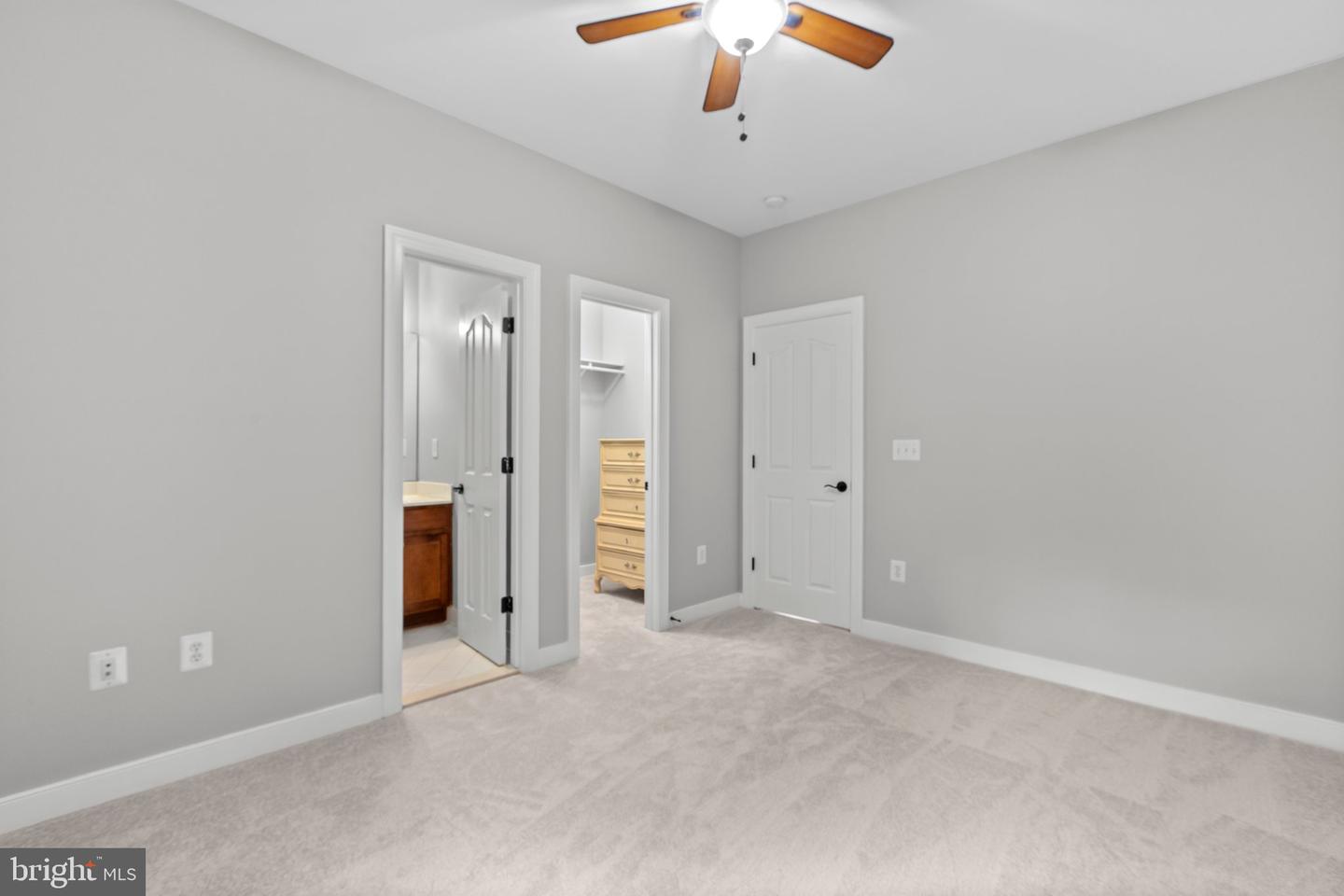 12604 HIDDEN HILLS LN, FREDERICKSBURG, Virginia 22407, 5 Bedrooms Bedrooms, ,4 BathroomsBathrooms,Residential,For sale,12604 HIDDEN HILLS LN,VASP2033268 MLS # VASP2033268