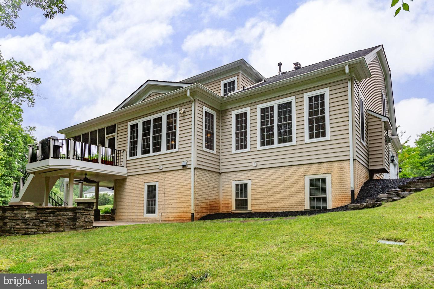 12604 HIDDEN HILLS LN, FREDERICKSBURG, Virginia 22407, 5 Bedrooms Bedrooms, ,4 BathroomsBathrooms,Residential,For sale,12604 HIDDEN HILLS LN,VASP2033268 MLS # VASP2033268