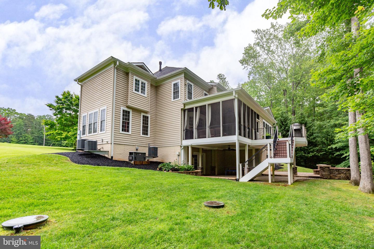 12604 HIDDEN HILLS LN, FREDERICKSBURG, Virginia 22407, 5 Bedrooms Bedrooms, ,4 BathroomsBathrooms,Residential,For sale,12604 HIDDEN HILLS LN,VASP2033268 MLS # VASP2033268
