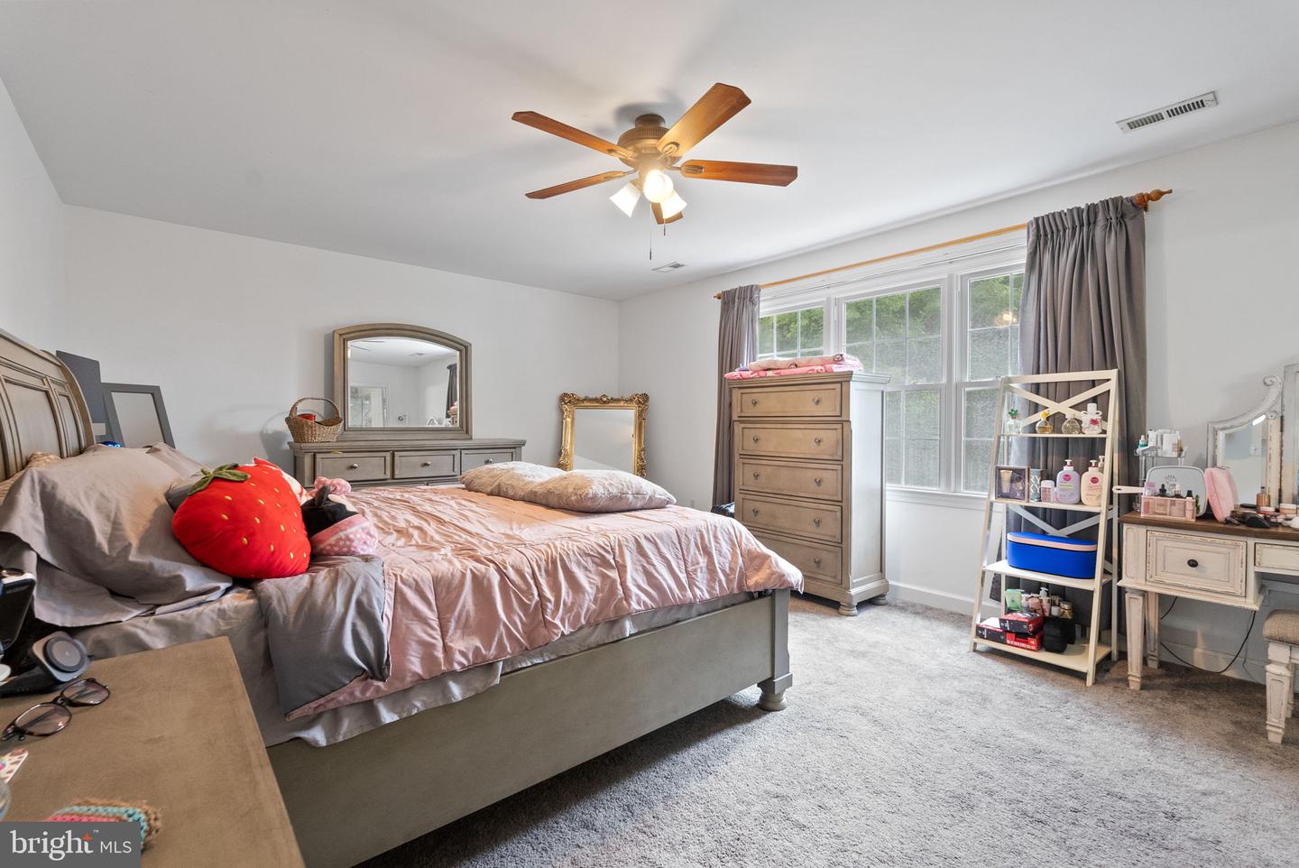 134 DERBY WAY, WARRENTON, Virginia 20186, 4 Bedrooms Bedrooms, ,2 BathroomsBathrooms,Residential,For sale,134 DERBY WAY,VAFQ2016706 MLS # VAFQ2016706