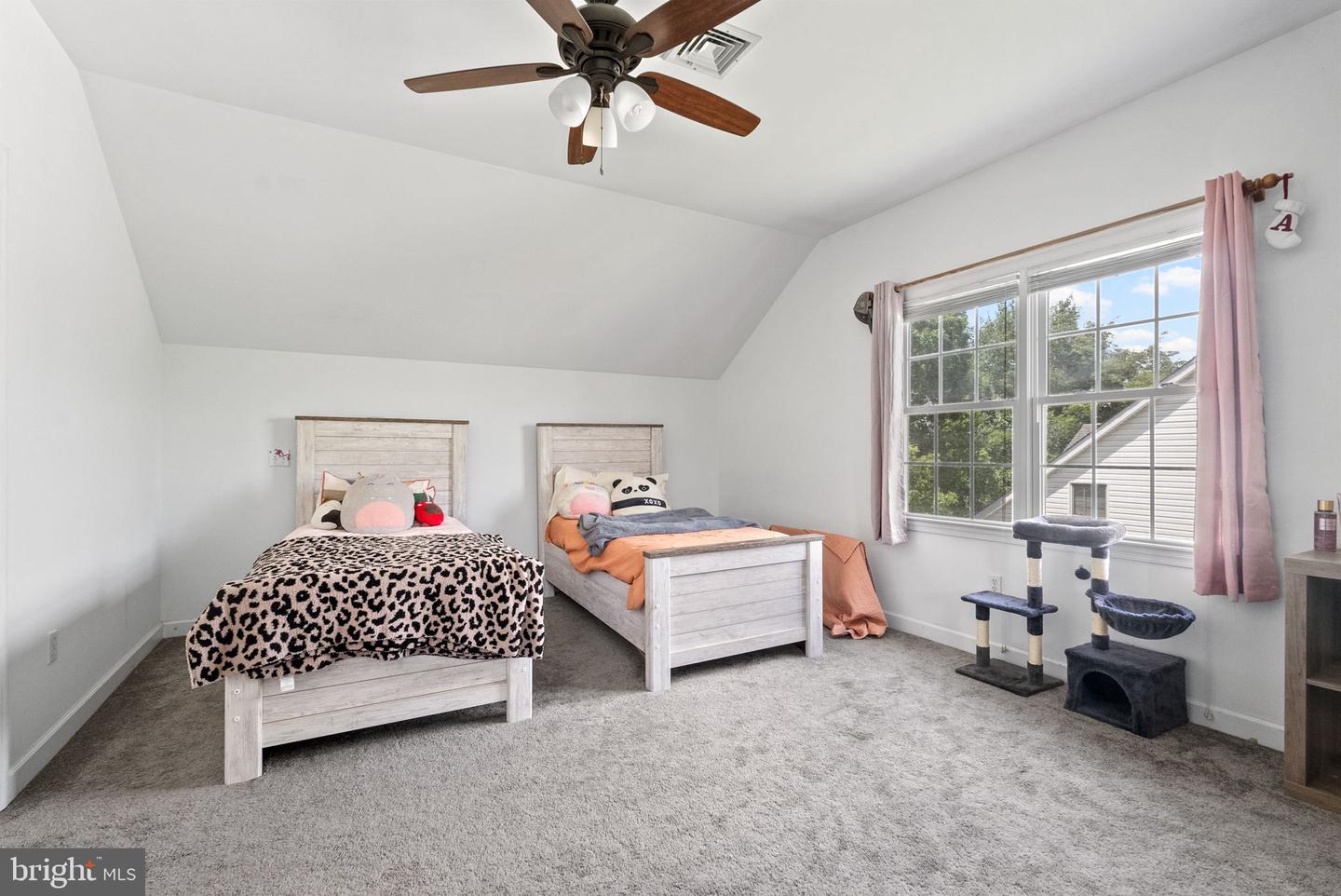 134 DERBY WAY, WARRENTON, Virginia 20186, 4 Bedrooms Bedrooms, ,2 BathroomsBathrooms,Residential,For sale,134 DERBY WAY,VAFQ2016706 MLS # VAFQ2016706