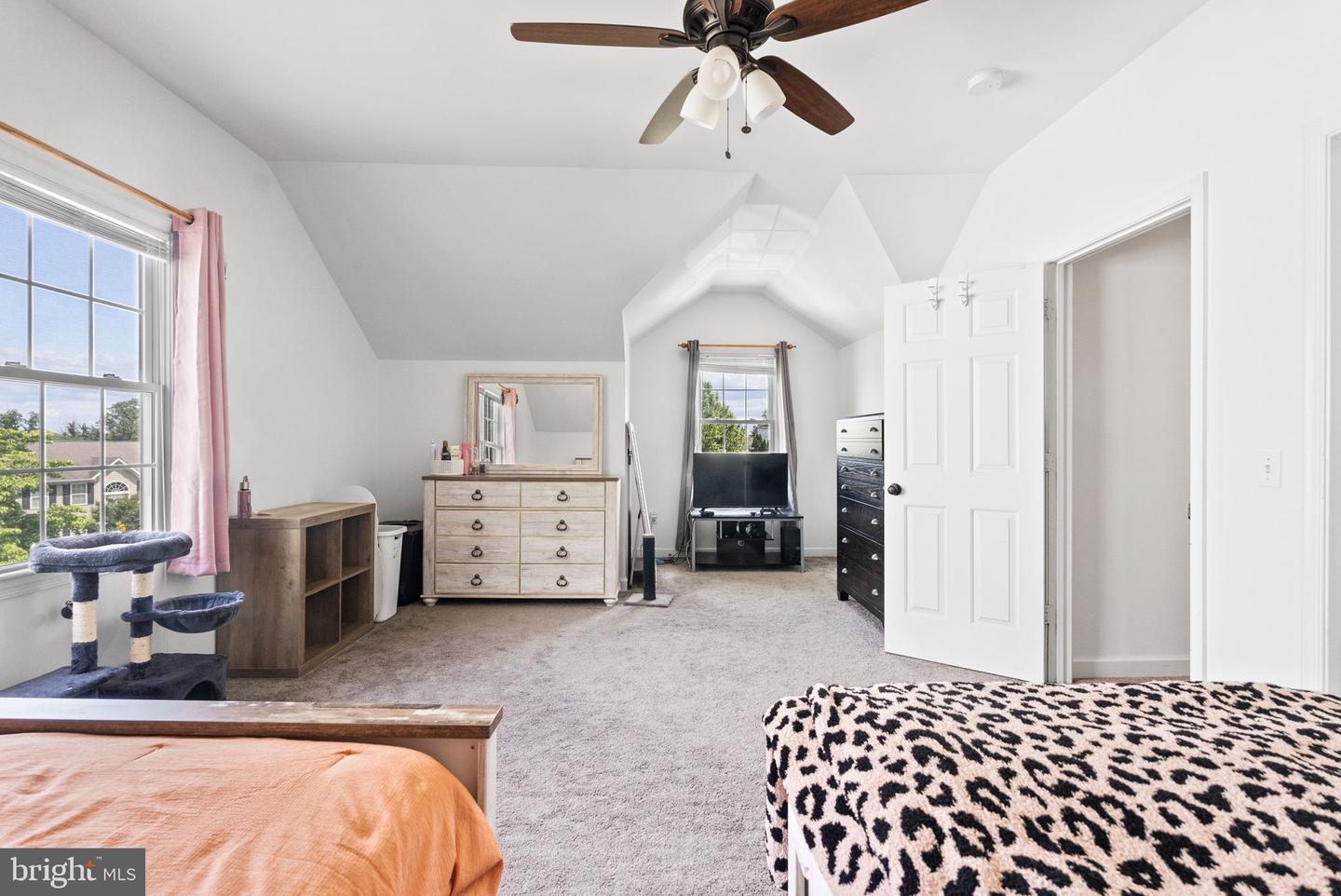 134 DERBY WAY, WARRENTON, Virginia 20186, 4 Bedrooms Bedrooms, ,2 BathroomsBathrooms,Residential,For sale,134 DERBY WAY,VAFQ2016706 MLS # VAFQ2016706