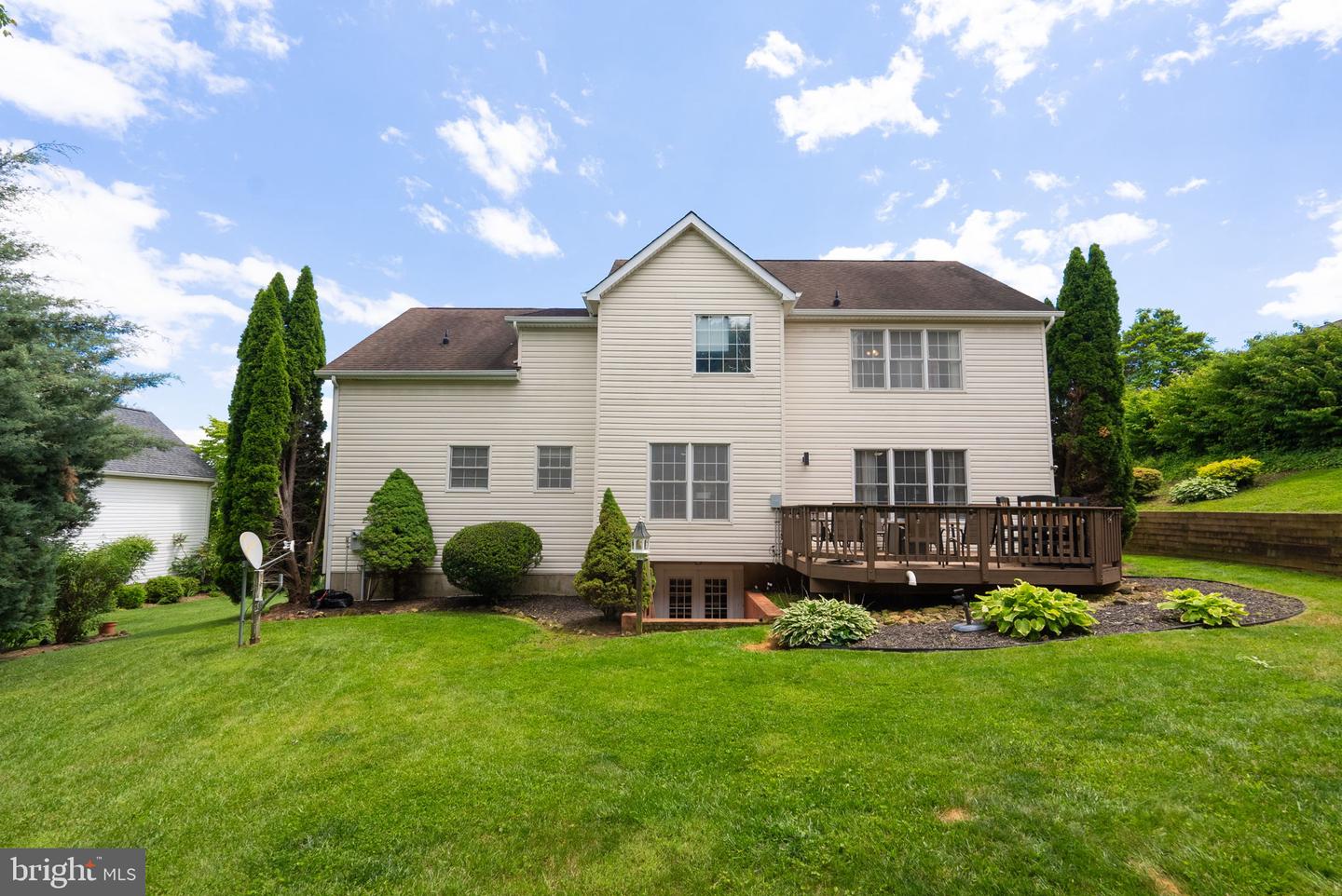 134 DERBY WAY, WARRENTON, Virginia 20186, 4 Bedrooms Bedrooms, ,2 BathroomsBathrooms,Residential,For sale,134 DERBY WAY,VAFQ2016706 MLS # VAFQ2016706