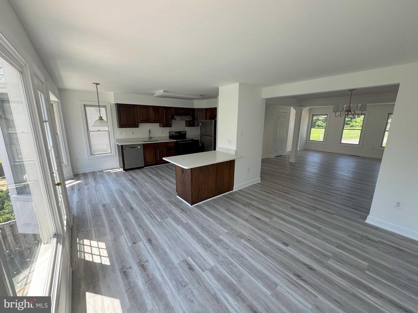 6325 POWDER FLASK CT, CENTREVILLE, Virginia 20121, 3 Bedrooms Bedrooms, ,2 BathroomsBathrooms,Residential,For sale,6325 POWDER FLASK CT,VAFX2242234 MLS # VAFX2242234