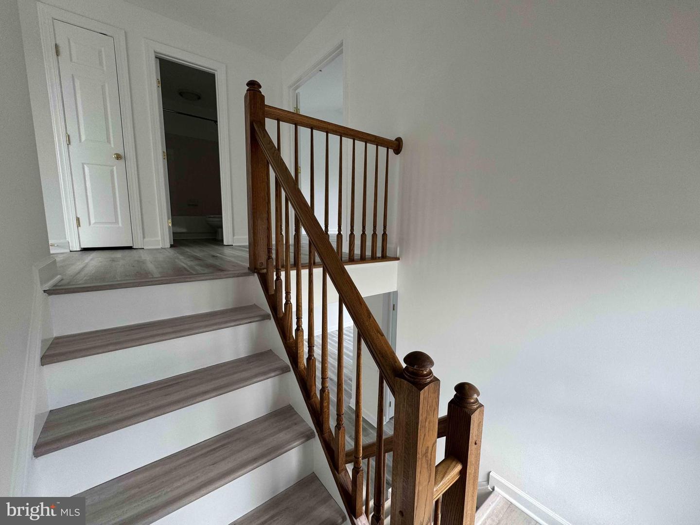 6325 POWDER FLASK CT, CENTREVILLE, Virginia 20121, 3 Bedrooms Bedrooms, ,2 BathroomsBathrooms,Residential,For sale,6325 POWDER FLASK CT,VAFX2242234 MLS # VAFX2242234