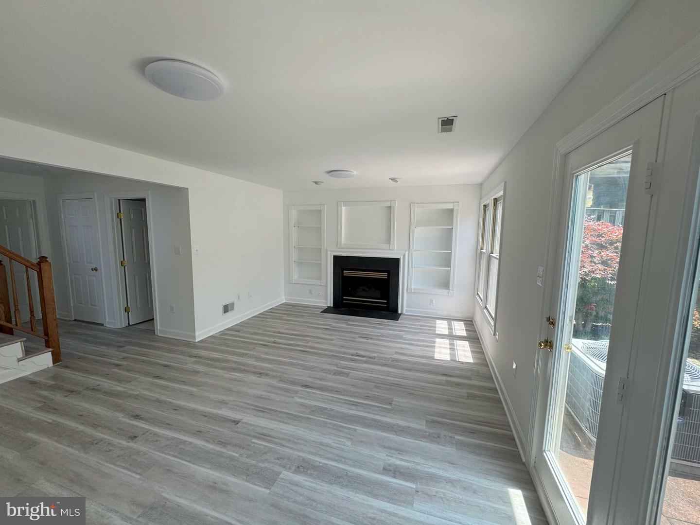 6325 POWDER FLASK CT, CENTREVILLE, Virginia 20121, 3 Bedrooms Bedrooms, ,2 BathroomsBathrooms,Residential,For sale,6325 POWDER FLASK CT,VAFX2242234 MLS # VAFX2242234