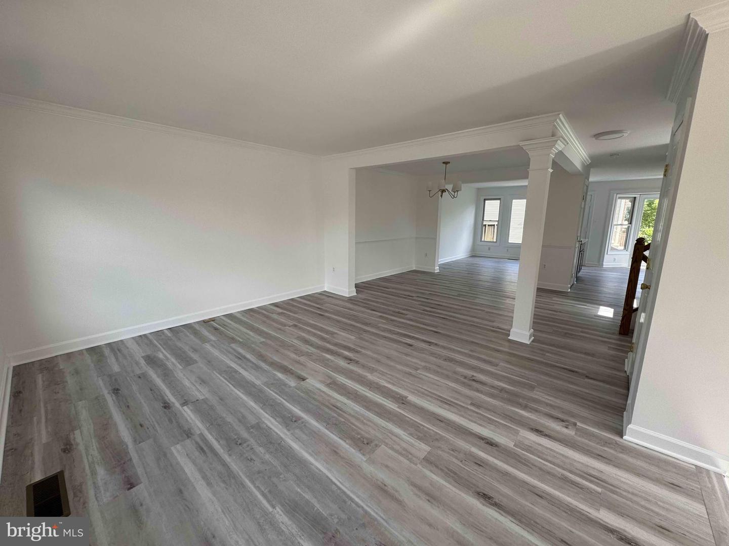 6325 POWDER FLASK CT, CENTREVILLE, Virginia 20121, 3 Bedrooms Bedrooms, ,2 BathroomsBathrooms,Residential,For sale,6325 POWDER FLASK CT,VAFX2242234 MLS # VAFX2242234