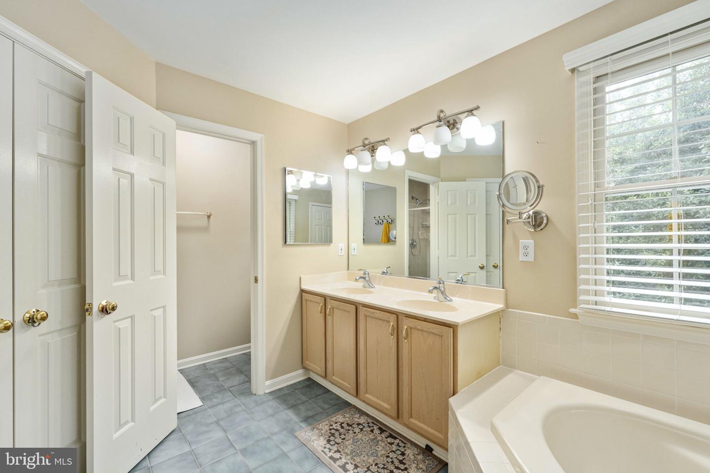 7211 NI RIVER LNDG, FREDERICKSBURG, Virginia 22407, 6 Bedrooms Bedrooms, ,4 BathroomsBathrooms,Residential,For sale,7211 NI RIVER LNDG,VASP2033304 MLS # VASP2033304