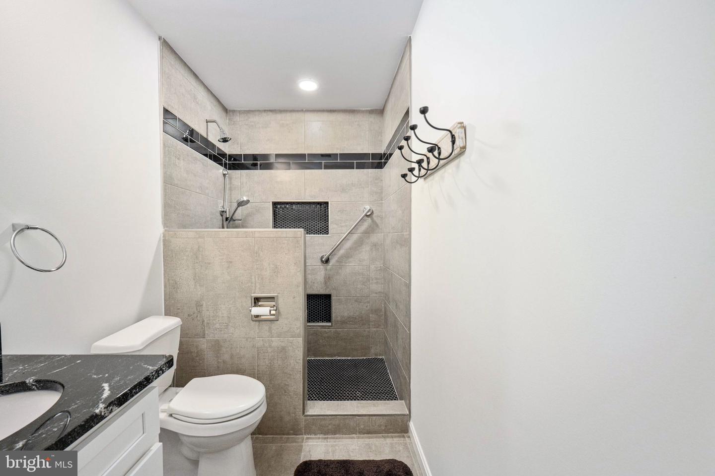 7211 NI RIVER LNDG, FREDERICKSBURG, Virginia 22407, 6 Bedrooms Bedrooms, ,4 BathroomsBathrooms,Residential,For sale,7211 NI RIVER LNDG,VASP2033304 MLS # VASP2033304