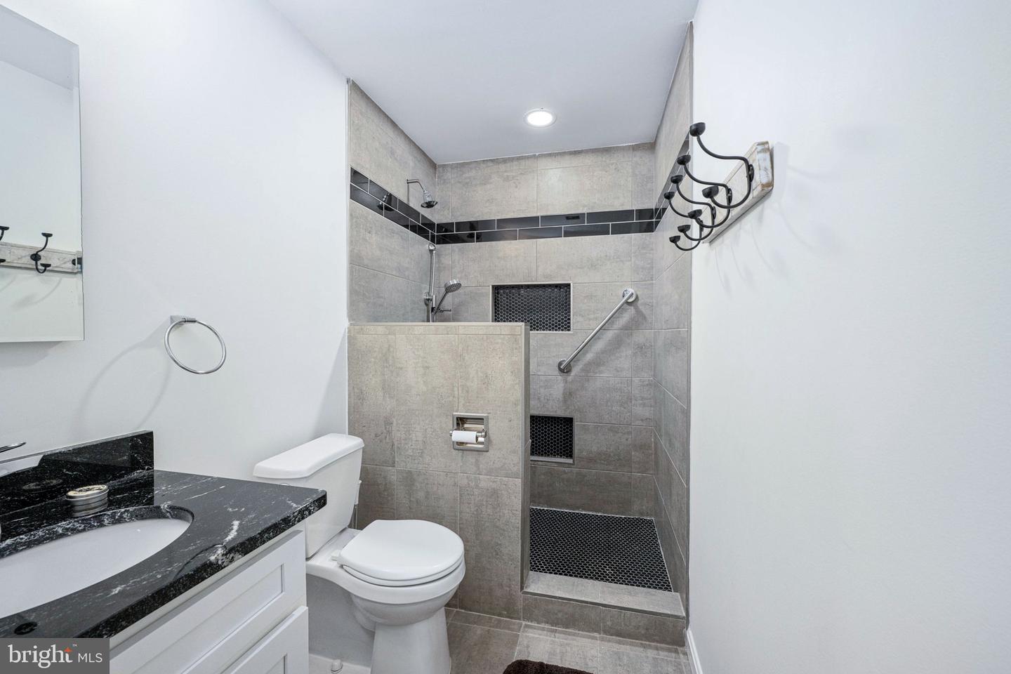 7211 NI RIVER LNDG, FREDERICKSBURG, Virginia 22407, 6 Bedrooms Bedrooms, ,4 BathroomsBathrooms,Residential,For sale,7211 NI RIVER LNDG,VASP2033304 MLS # VASP2033304
