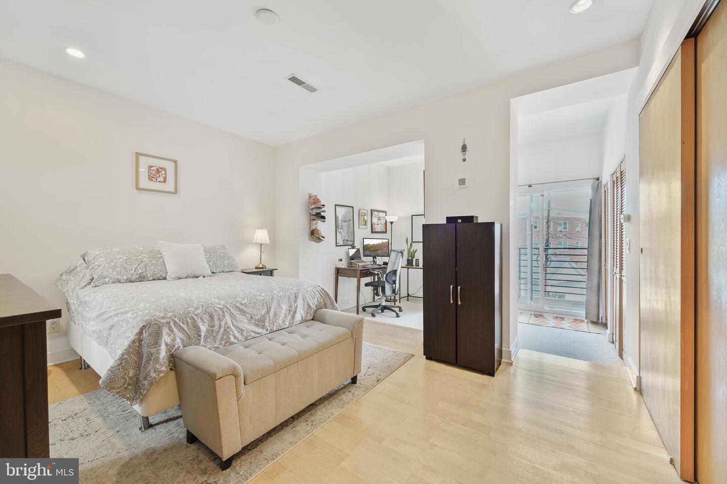 961 RANDOLPH ST NW #3, WASHINGTON, District Of Columbia 20011, 1 Bedroom Bedrooms, ,1 BathroomBathrooms,Residential,For sale,961 RANDOLPH ST NW #3,DCDC2202024 MLS # DCDC2202024