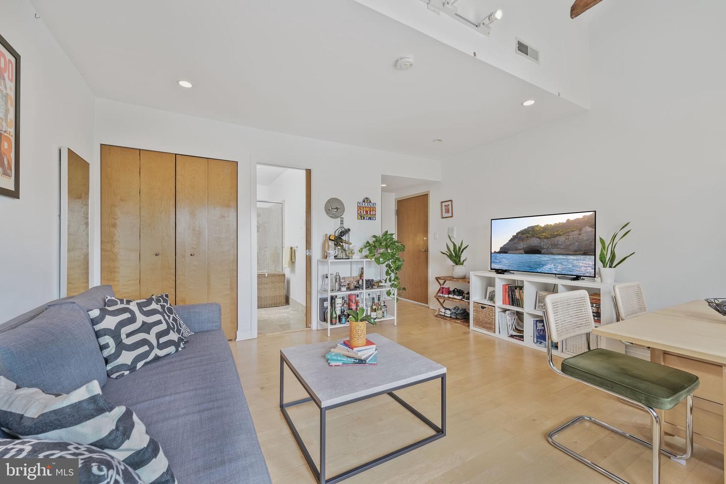 961 RANDOLPH ST NW #3, WASHINGTON, District Of Columbia 20011, 1 Bedroom Bedrooms, ,1 BathroomBathrooms,Residential,For sale,961 RANDOLPH ST NW #3,DCDC2202024 MLS # DCDC2202024