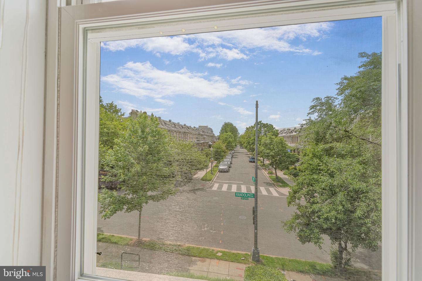 961 RANDOLPH ST NW #3, WASHINGTON, District Of Columbia 20011, 1 Bedroom Bedrooms, ,1 BathroomBathrooms,Residential,For sale,961 RANDOLPH ST NW #3,DCDC2202024 MLS # DCDC2202024