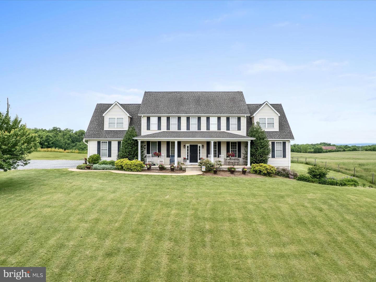 111 SOLDIERS LN, BERRYVILLE, Virginia 22611, 6 Bedrooms Bedrooms, ,4 BathroomsBathrooms,Residential,For sale,111 SOLDIERS LN,VACL2003762 MLS # VACL2003762