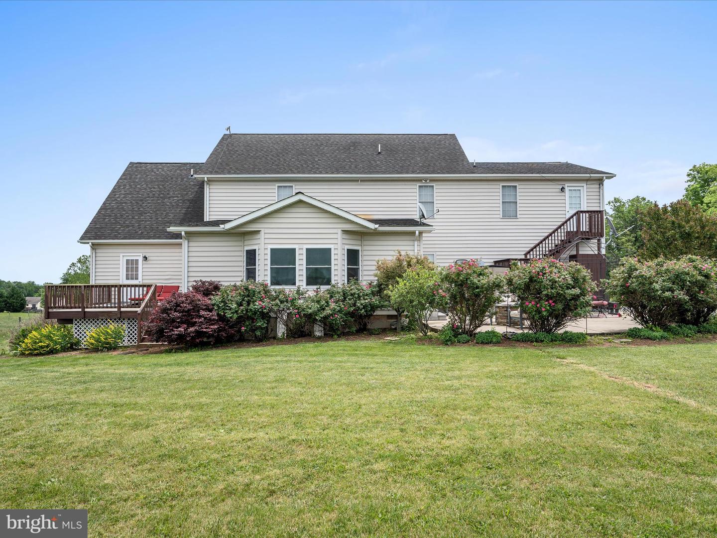 111 SOLDIERS LN, BERRYVILLE, Virginia 22611, 6 Bedrooms Bedrooms, ,4 BathroomsBathrooms,Residential,For sale,111 SOLDIERS LN,VACL2003762 MLS # VACL2003762