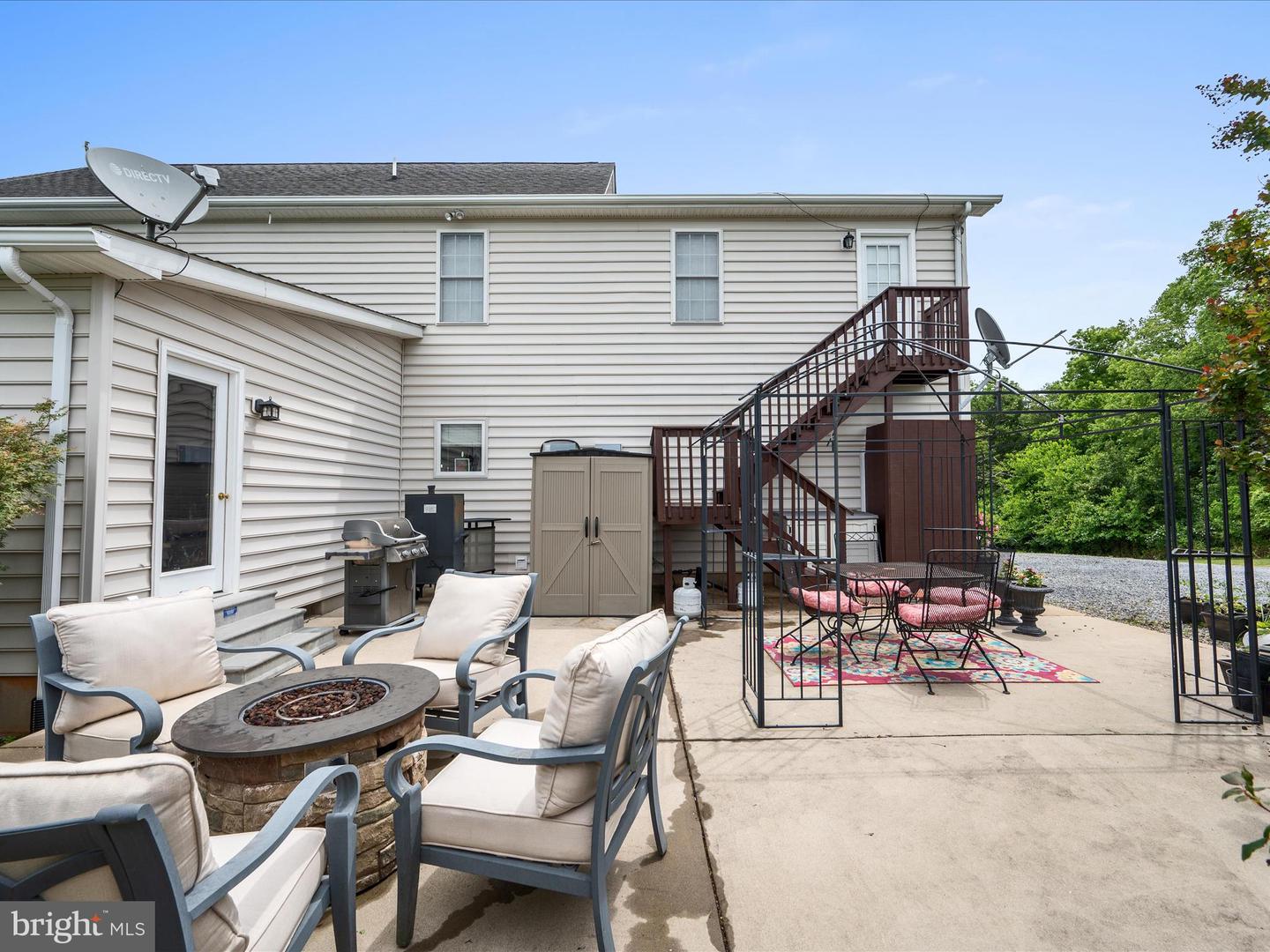 111 SOLDIERS LN, BERRYVILLE, Virginia 22611, 6 Bedrooms Bedrooms, ,4 BathroomsBathrooms,Residential,For sale,111 SOLDIERS LN,VACL2003762 MLS # VACL2003762