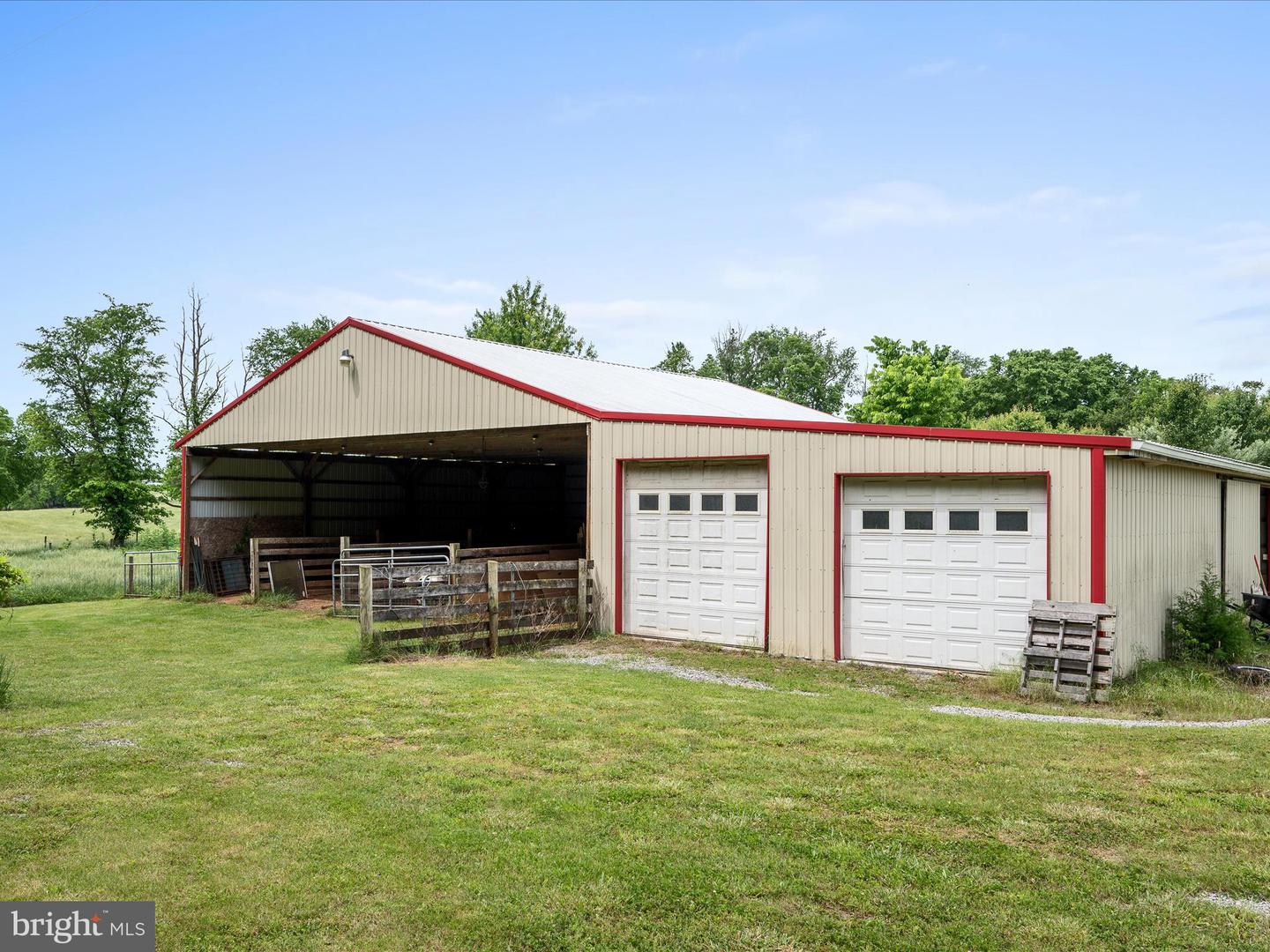 111 SOLDIERS LN, BERRYVILLE, Virginia 22611, 6 Bedrooms Bedrooms, ,4 BathroomsBathrooms,Residential,For sale,111 SOLDIERS LN,VACL2003762 MLS # VACL2003762