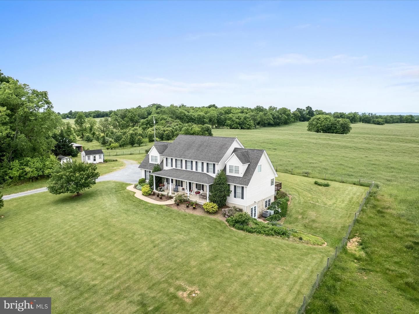 111 SOLDIERS LN, BERRYVILLE, Virginia 22611, 6 Bedrooms Bedrooms, ,4 BathroomsBathrooms,Residential,For sale,111 SOLDIERS LN,VACL2003762 MLS # VACL2003762
