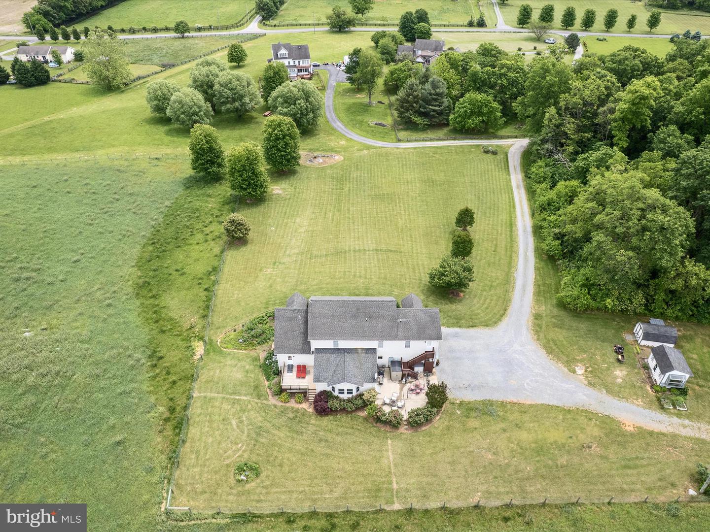 111 SOLDIERS LN, BERRYVILLE, Virginia 22611, 6 Bedrooms Bedrooms, ,4 BathroomsBathrooms,Residential,For sale,111 SOLDIERS LN,VACL2003762 MLS # VACL2003762
