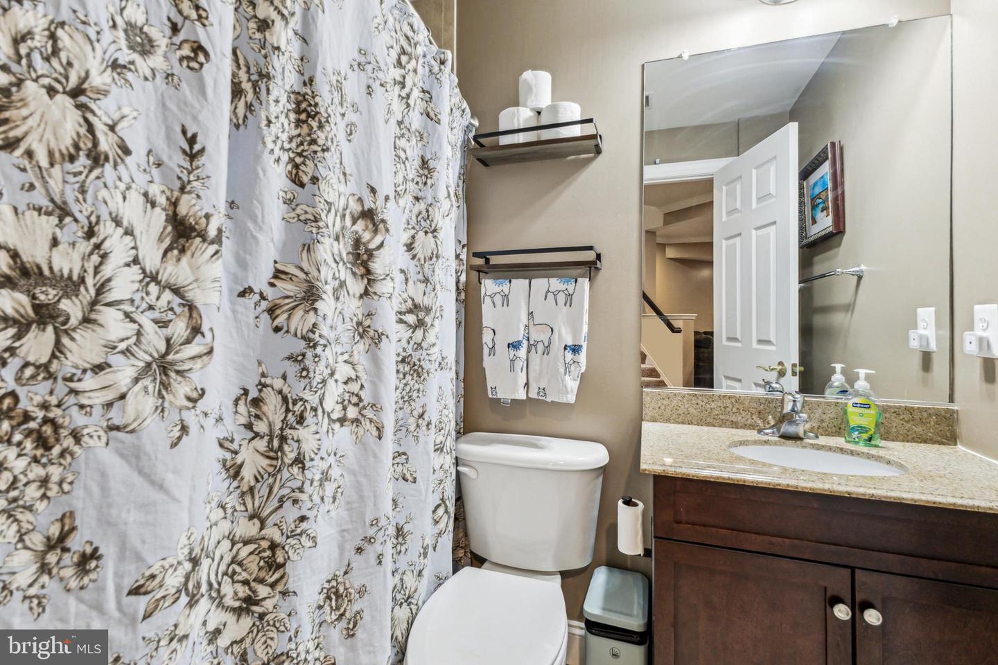 13128 KAHNS RD, MANASSAS, Virginia 20112, 5 Bedrooms Bedrooms, ,4 BathroomsBathrooms,Residential,For sale,13128 KAHNS RD,VAPW2095374 MLS # VAPW2095374