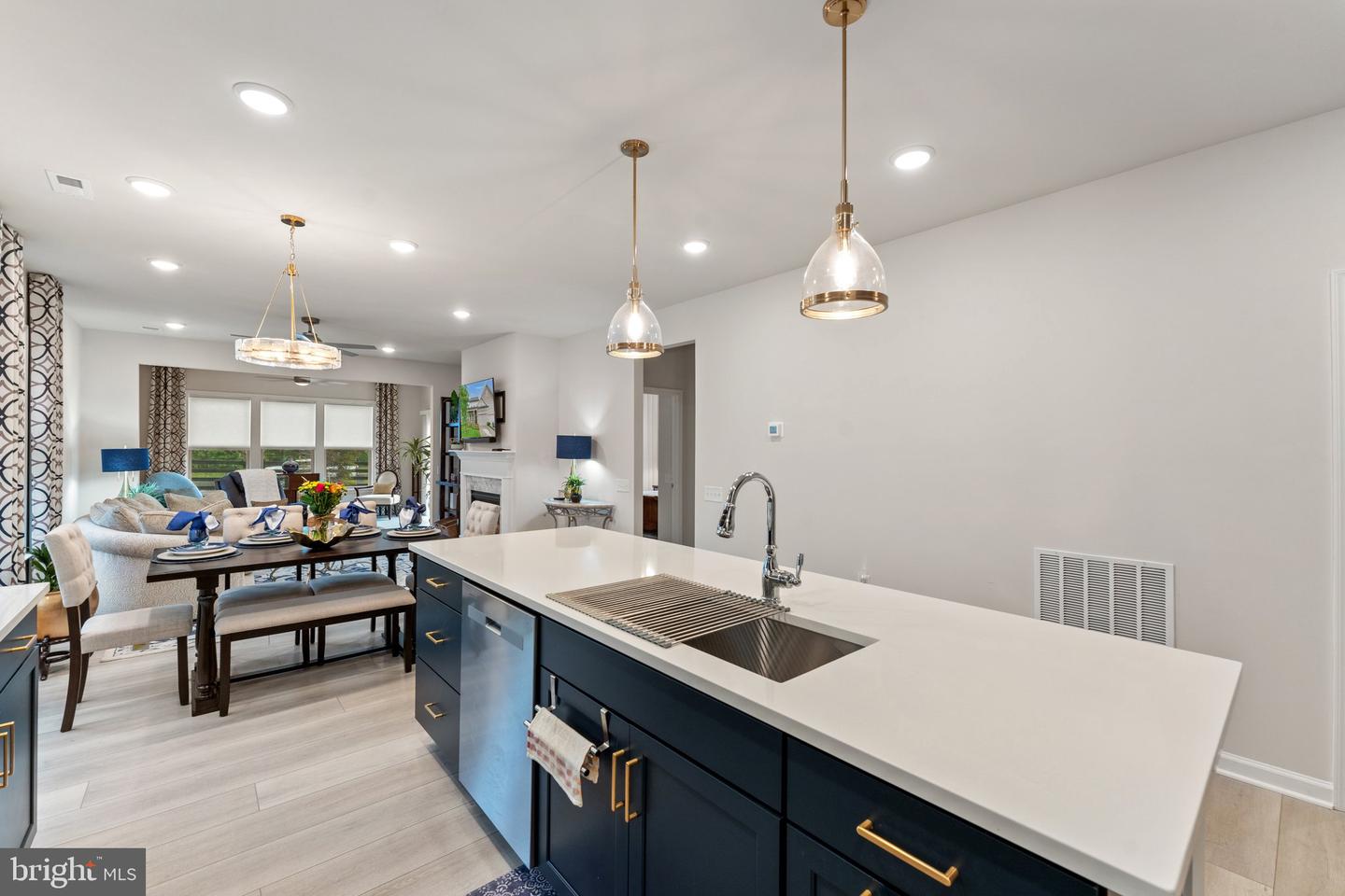 6411 TULIP TER, HAYMARKET, Virginia 20169, 3 Bedrooms Bedrooms, ,3 BathroomsBathrooms,Residential,For sale,6411 TULIP TER,VAPW2095438 MLS # VAPW2095438