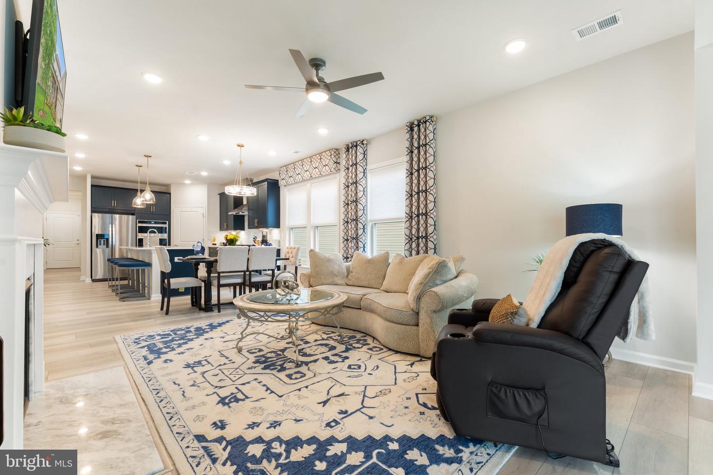 6411 TULIP TER, HAYMARKET, Virginia 20169, 3 Bedrooms Bedrooms, ,3 BathroomsBathrooms,Residential,For sale,6411 TULIP TER,VAPW2095438 MLS # VAPW2095438