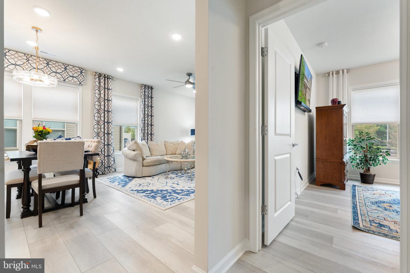 6411 TULIP TER, HAYMARKET, Virginia 20169, 3 Bedrooms Bedrooms, ,3 BathroomsBathrooms,Residential,For sale,6411 TULIP TER,VAPW2095438 MLS # VAPW2095438