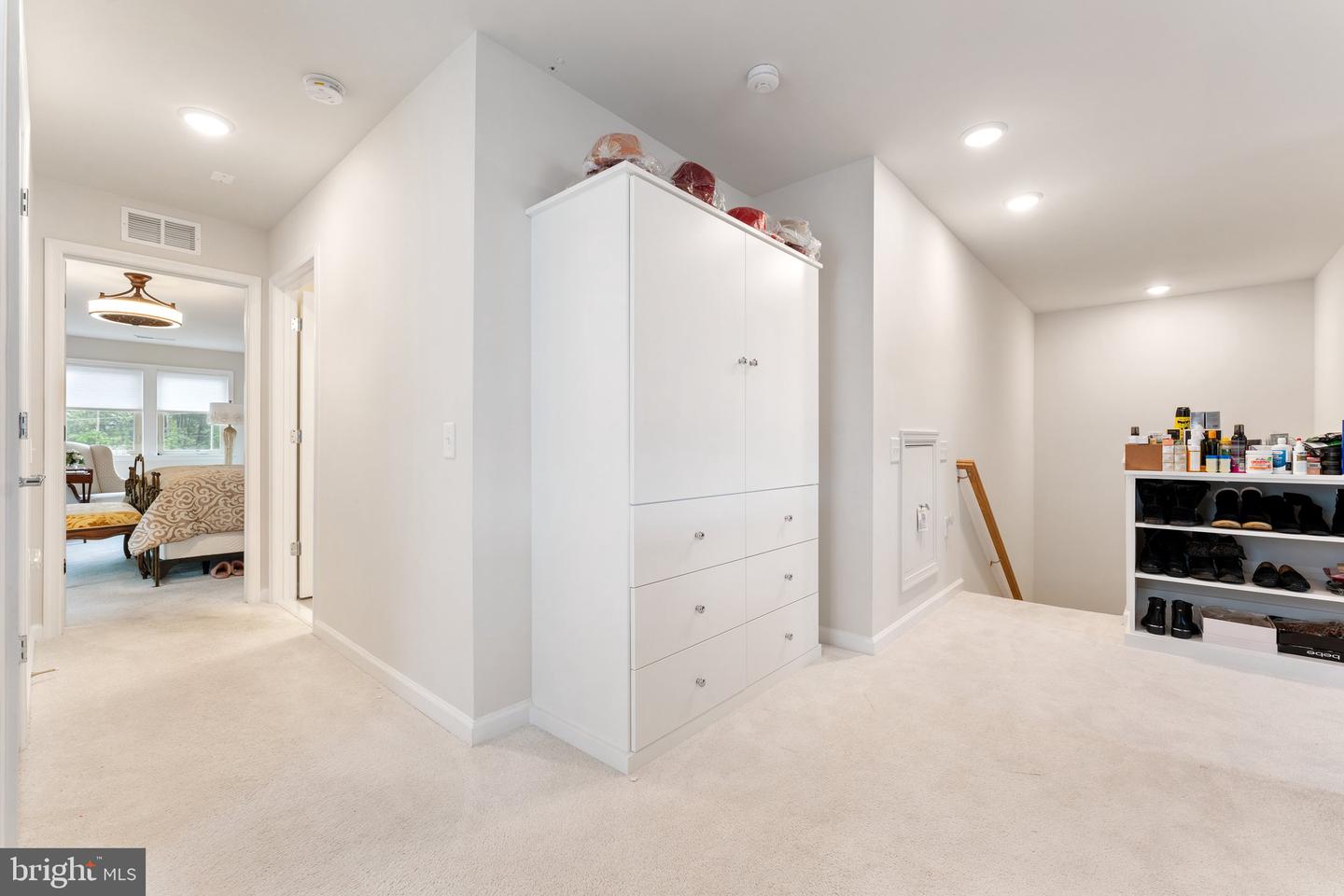 6411 TULIP TER, HAYMARKET, Virginia 20169, 3 Bedrooms Bedrooms, ,3 BathroomsBathrooms,Residential,For sale,6411 TULIP TER,VAPW2095438 MLS # VAPW2095438