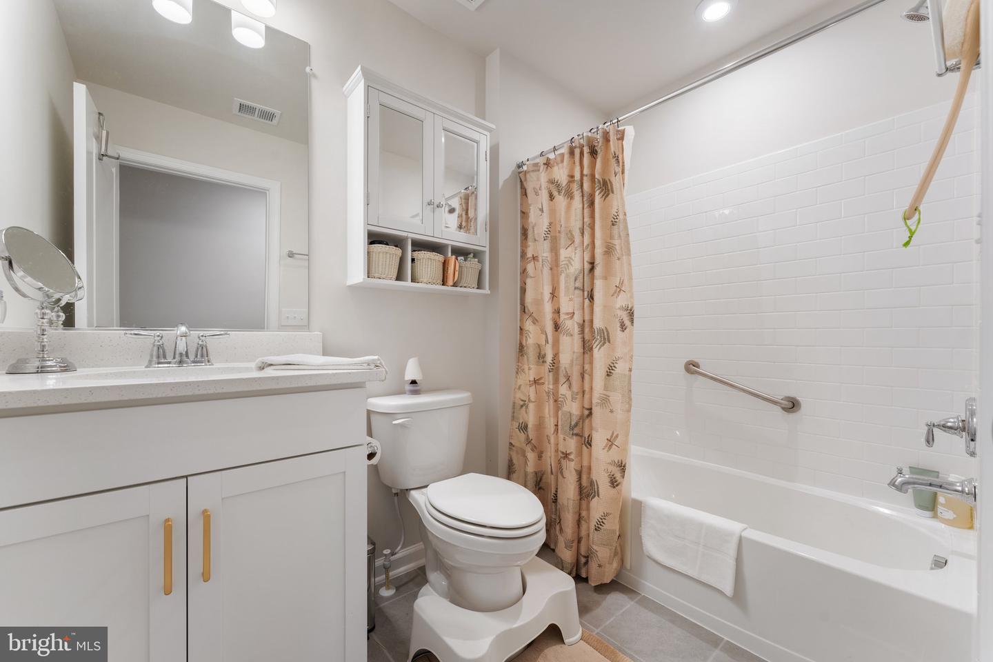 6411 TULIP TER, HAYMARKET, Virginia 20169, 3 Bedrooms Bedrooms, ,3 BathroomsBathrooms,Residential,For sale,6411 TULIP TER,VAPW2095438 MLS # VAPW2095438
