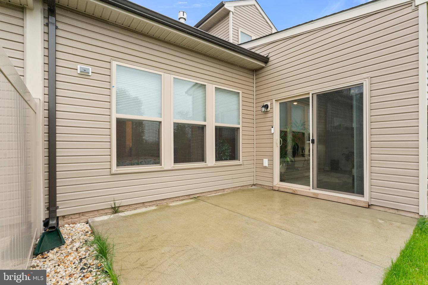 6411 TULIP TER, HAYMARKET, Virginia 20169, 3 Bedrooms Bedrooms, ,3 BathroomsBathrooms,Residential,For sale,6411 TULIP TER,VAPW2095438 MLS # VAPW2095438