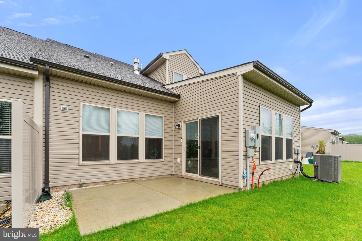 6411 TULIP TER, HAYMARKET, Virginia 20169, 3 Bedrooms Bedrooms, ,3 BathroomsBathrooms,Residential,For sale,6411 TULIP TER,VAPW2095438 MLS # VAPW2095438