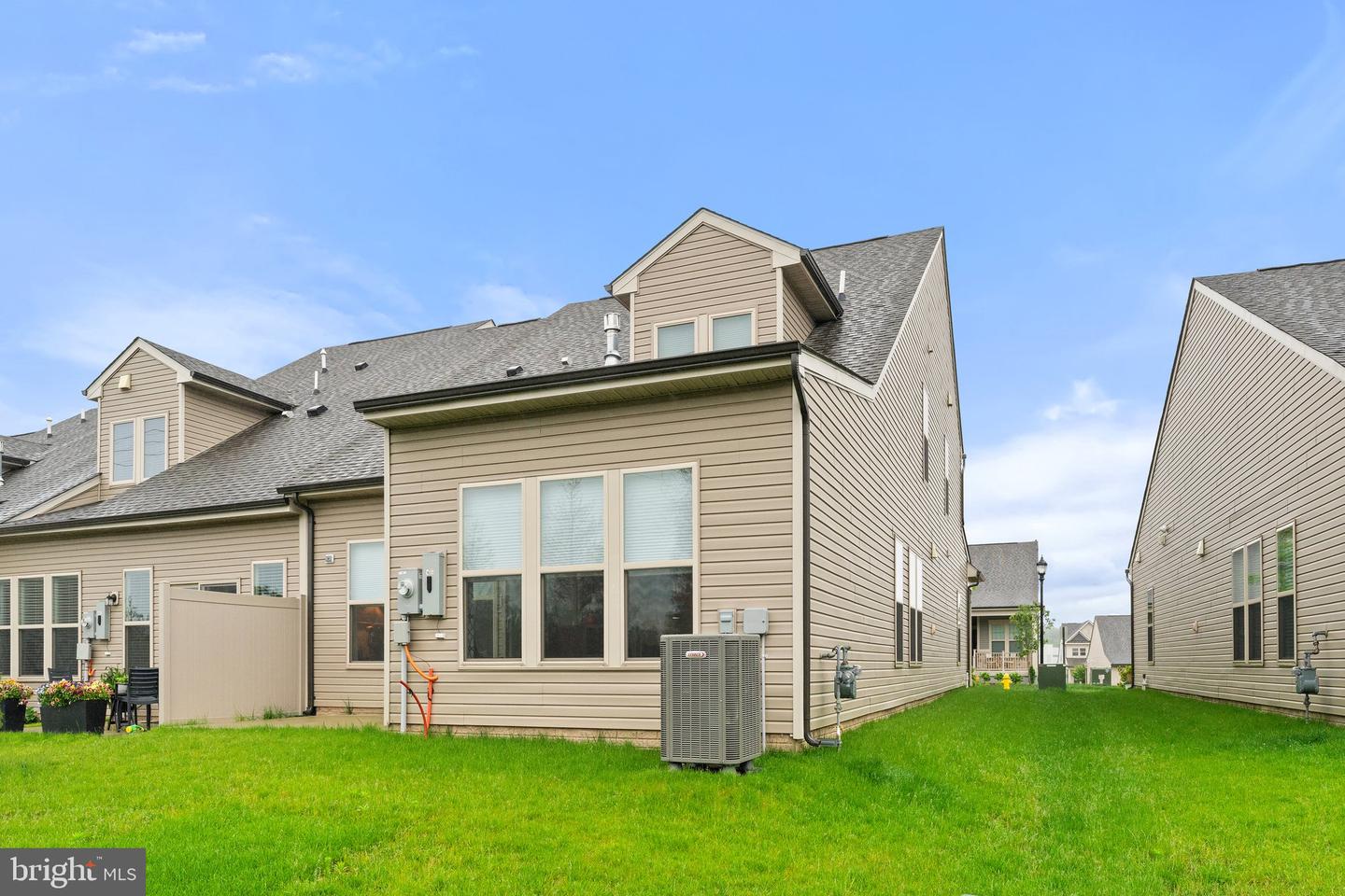 6411 TULIP TER, HAYMARKET, Virginia 20169, 3 Bedrooms Bedrooms, ,3 BathroomsBathrooms,Residential,For sale,6411 TULIP TER,VAPW2095438 MLS # VAPW2095438