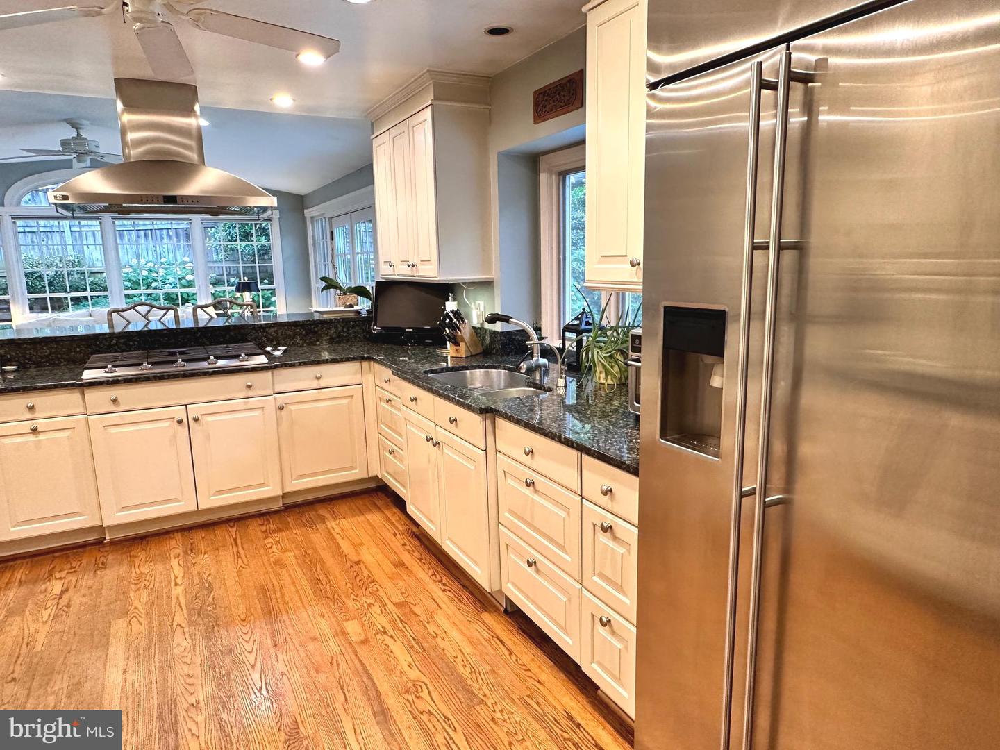 2905 DARTMOUTH RD, ALEXANDRIA, Virginia 22314, 3 Bedrooms Bedrooms, ,3 BathroomsBathrooms,Residential,For sale,2905 DARTMOUTH RD,VAAX2045656 MLS # VAAX2045656