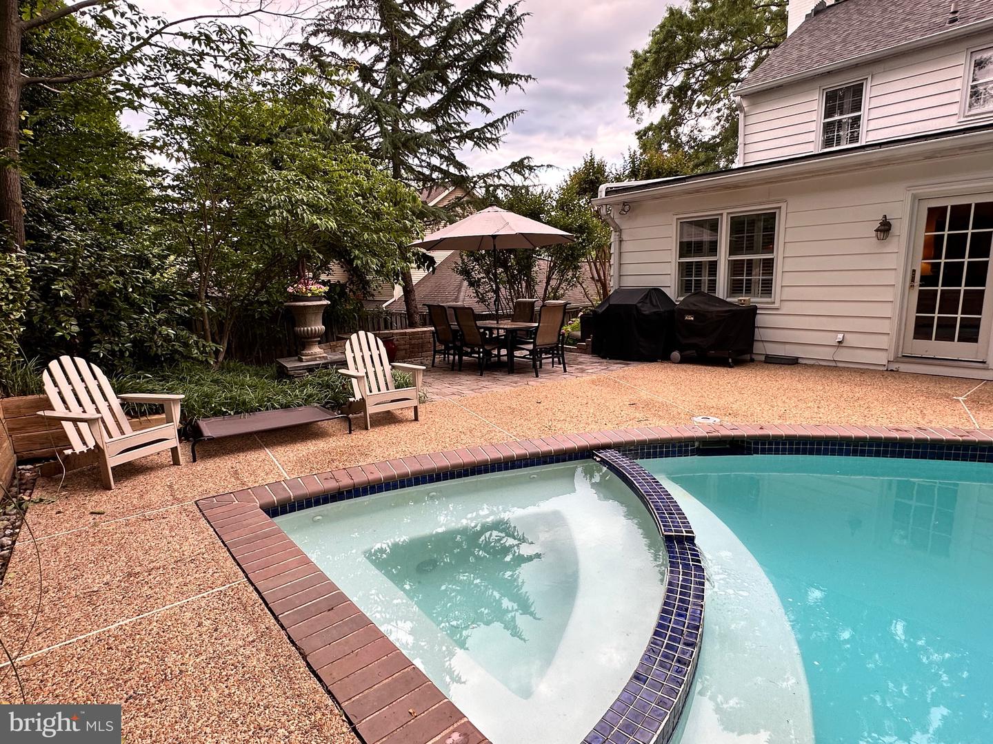2905 DARTMOUTH RD, ALEXANDRIA, Virginia 22314, 3 Bedrooms Bedrooms, ,3 BathroomsBathrooms,Residential,For sale,2905 DARTMOUTH RD,VAAX2045656 MLS # VAAX2045656