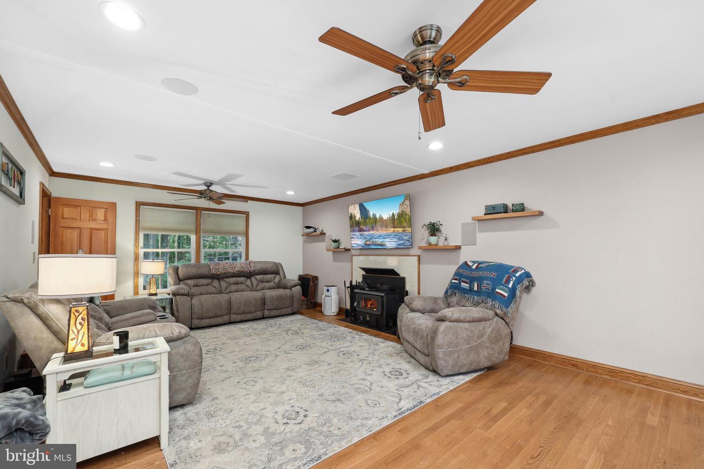 3 FRANKLIN ST, STAFFORD, Virginia 22556, 5 Bedrooms Bedrooms, ,3 BathroomsBathrooms,Residential,For sale,3 FRANKLIN ST,VAST2039074 MLS # VAST2039074