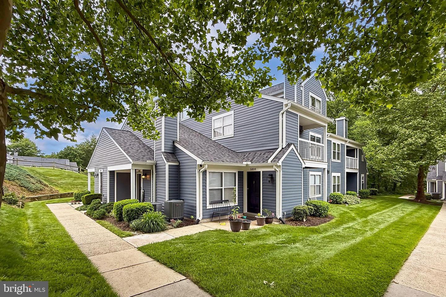 5810 ORCHARD HILL CT #5810, CLIFTON, Virginia 20124, 2 Bedrooms Bedrooms, ,2 BathroomsBathrooms,Residential,For sale,5810 ORCHARD HILL CT #5810,VAFX2242464 MLS # VAFX2242464