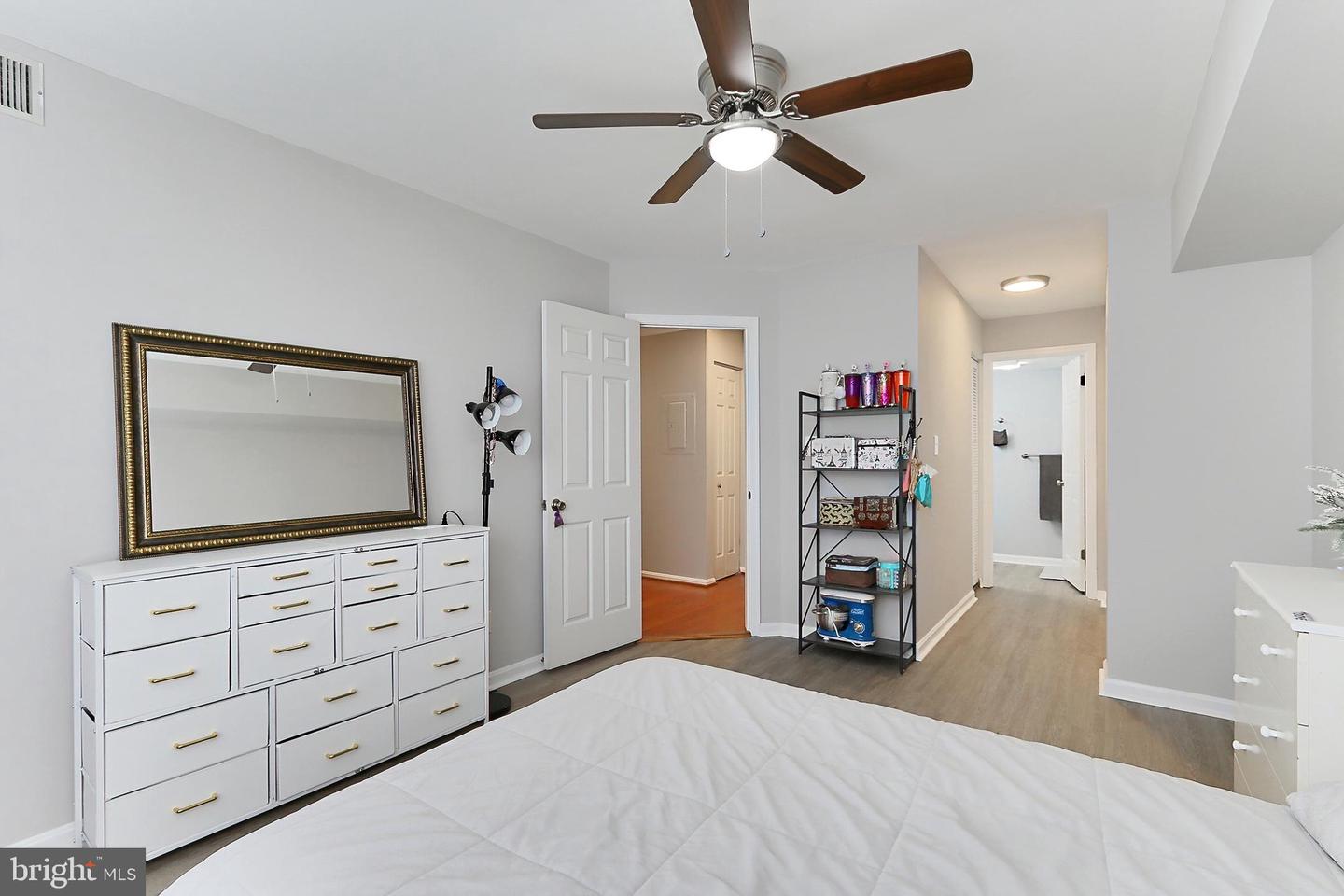 5810 ORCHARD HILL CT #5810, CLIFTON, Virginia 20124, 2 Bedrooms Bedrooms, ,2 BathroomsBathrooms,Residential,For sale,5810 ORCHARD HILL CT #5810,VAFX2242464 MLS # VAFX2242464