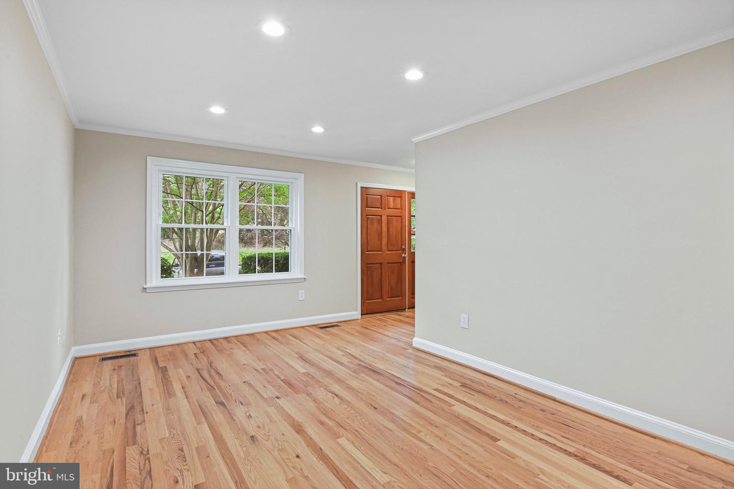 2249 GUNSMITH SQ, RESTON, Virginia 20191, 3 Bedrooms Bedrooms, ,2 BathroomsBathrooms,Residential,For sale,2249 GUNSMITH SQ,VAFX2242544 MLS # VAFX2242544