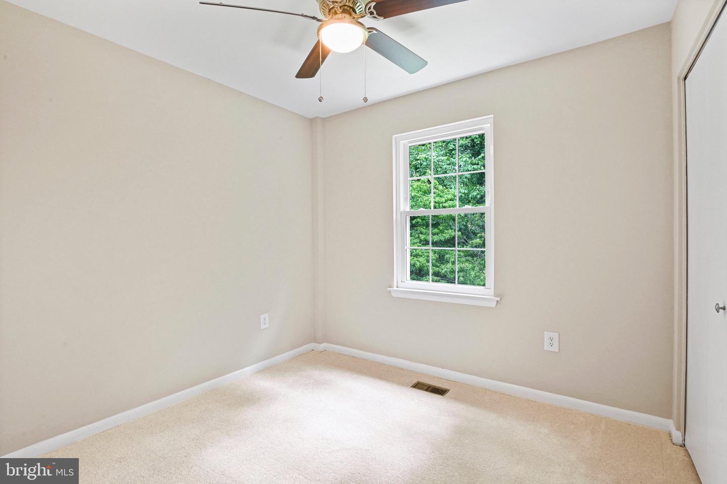 2249 GUNSMITH SQ, RESTON, Virginia 20191, 3 Bedrooms Bedrooms, ,2 BathroomsBathrooms,Residential,For sale,2249 GUNSMITH SQ,VAFX2242544 MLS # VAFX2242544