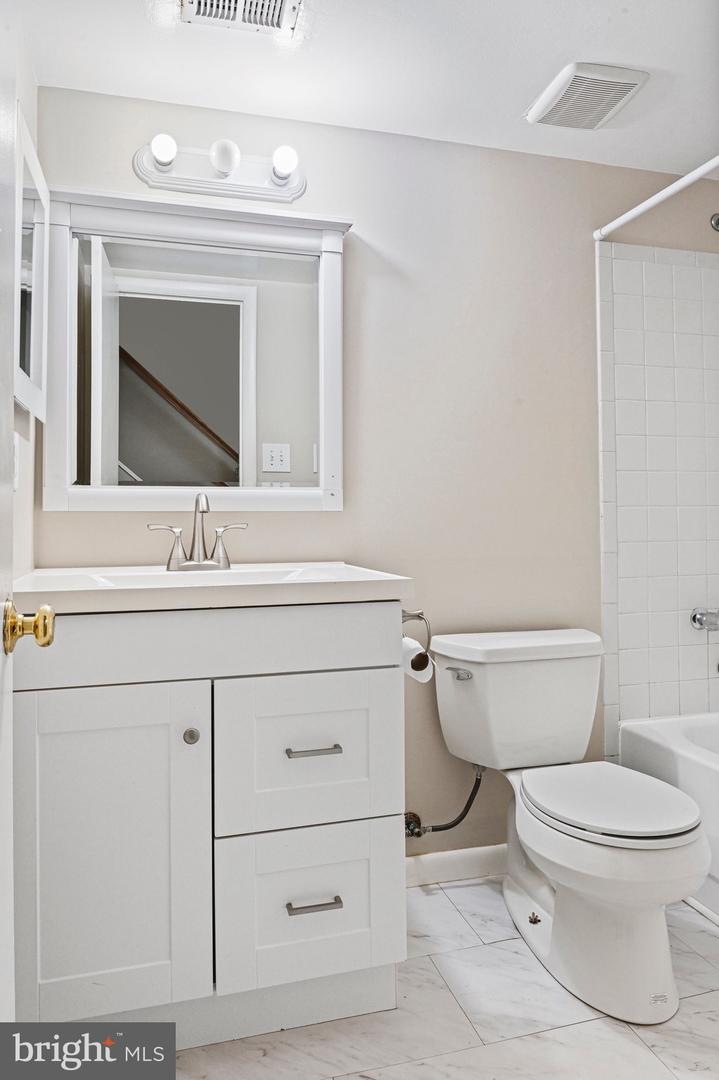 2249 GUNSMITH SQ, RESTON, Virginia 20191, 3 Bedrooms Bedrooms, ,2 BathroomsBathrooms,Residential,For sale,2249 GUNSMITH SQ,VAFX2242544 MLS # VAFX2242544