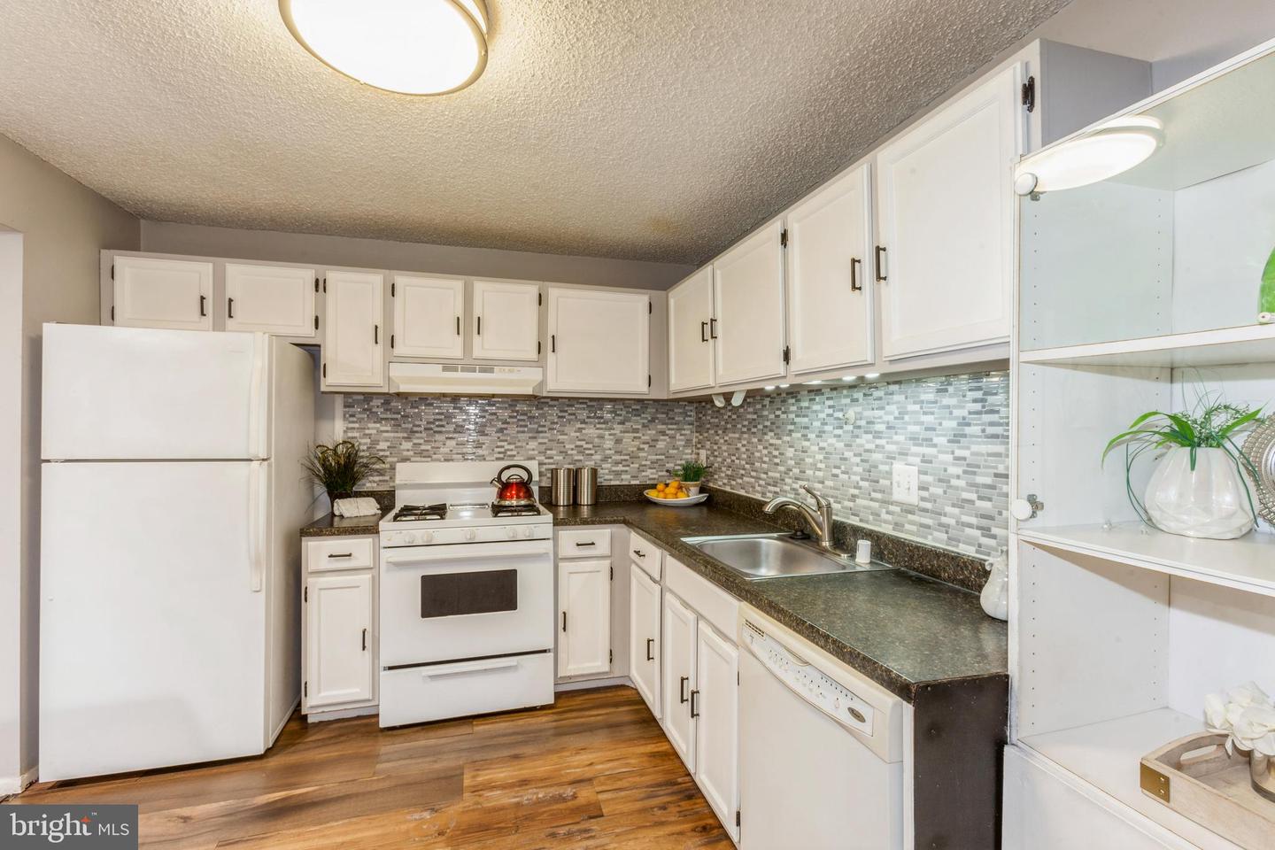 11833 SHIRE CT #12C, RESTON, Virginia 20191, 2 Bedrooms Bedrooms, ,2 BathroomsBathrooms,Residential,For sale,11833 SHIRE CT #12C,VAFX2242778 MLS # VAFX2242778