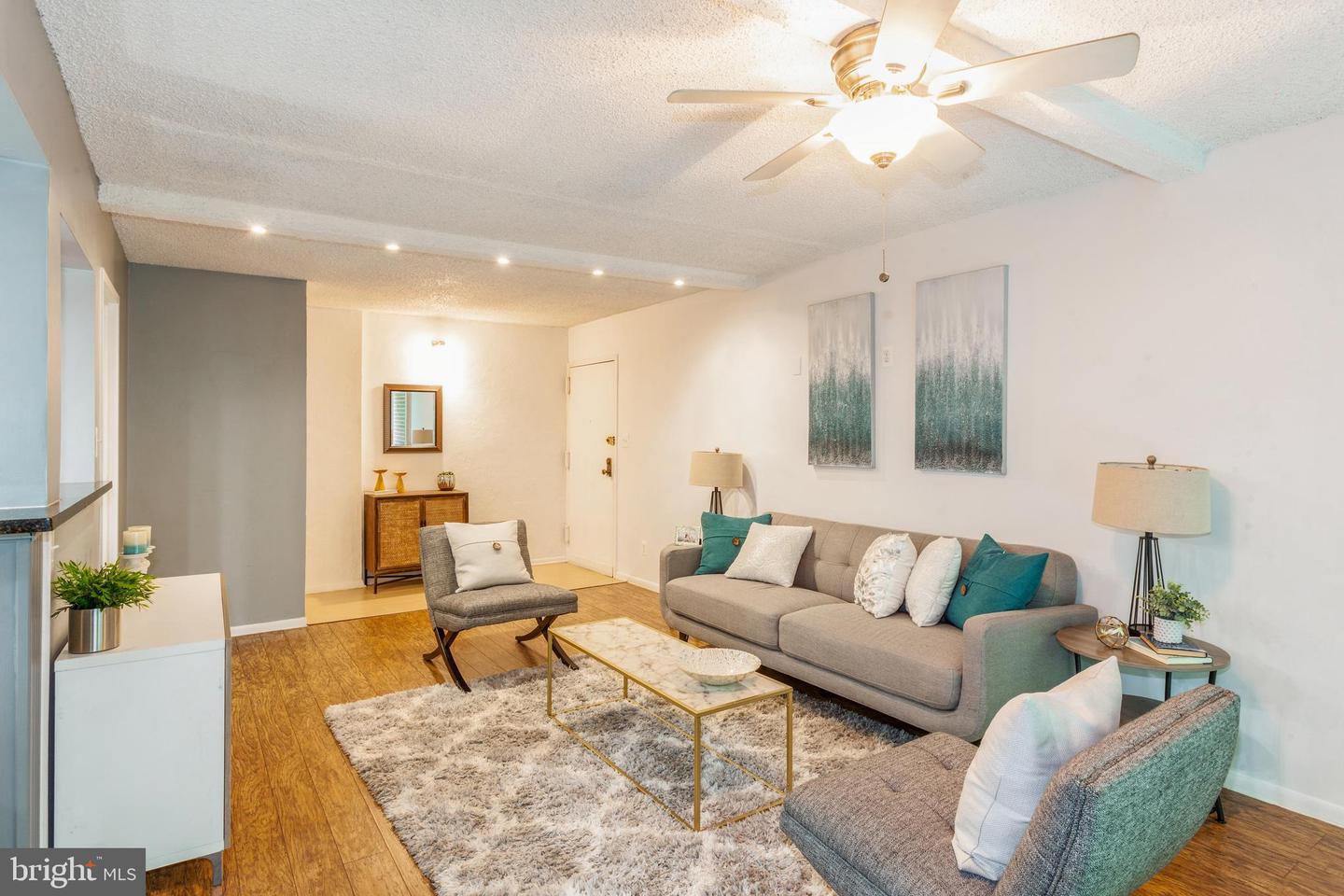 11833 SHIRE CT #12C, RESTON, Virginia 20191, 2 Bedrooms Bedrooms, ,2 BathroomsBathrooms,Residential,For sale,11833 SHIRE CT #12C,VAFX2242778 MLS # VAFX2242778