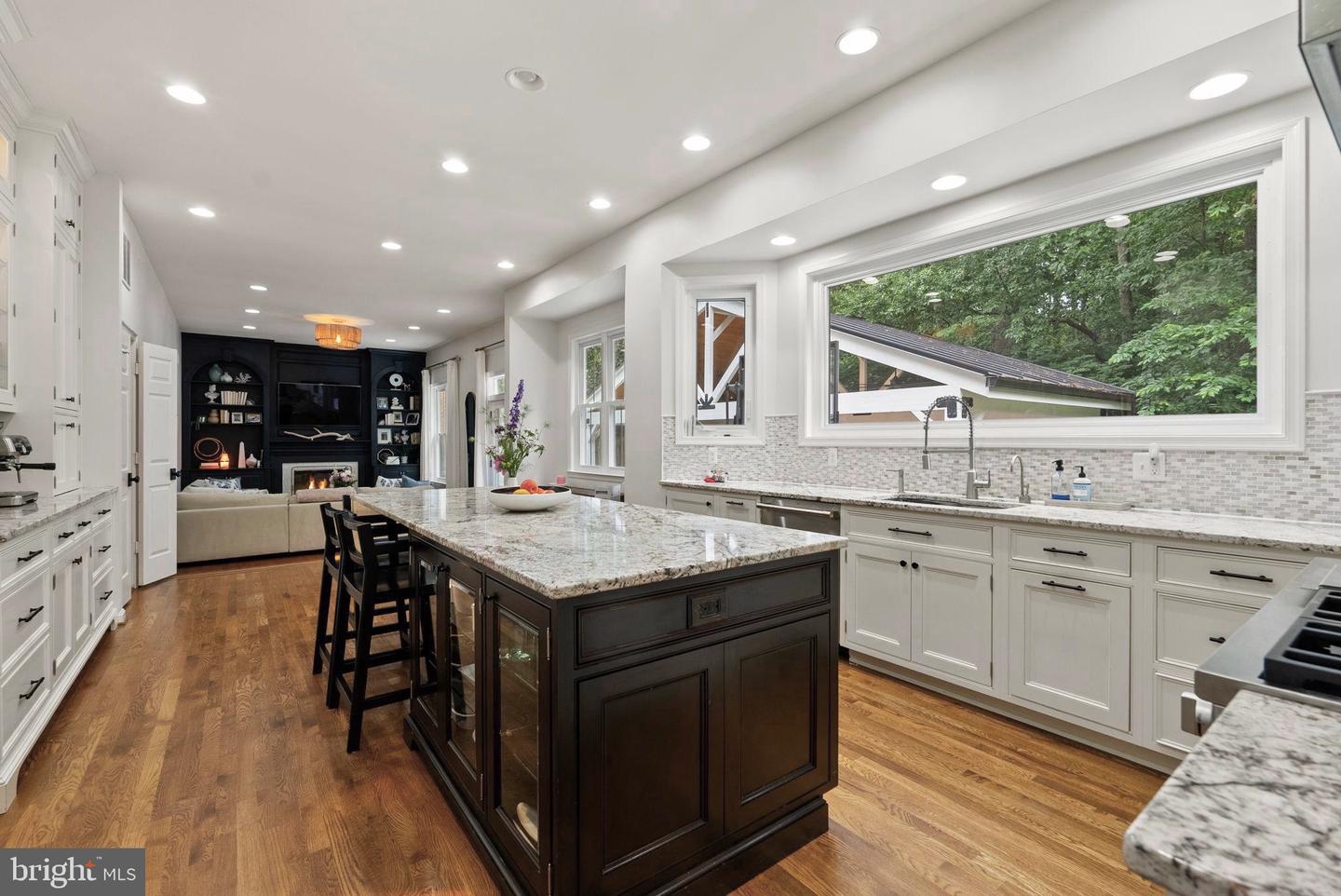10000 MANOR PL, FAIRFAX, Virginia 22032, 5 Bedrooms Bedrooms, ,4 BathroomsBathrooms,Residential,For sale,10000 MANOR PL,VAFX2242866 MLS # VAFX2242866