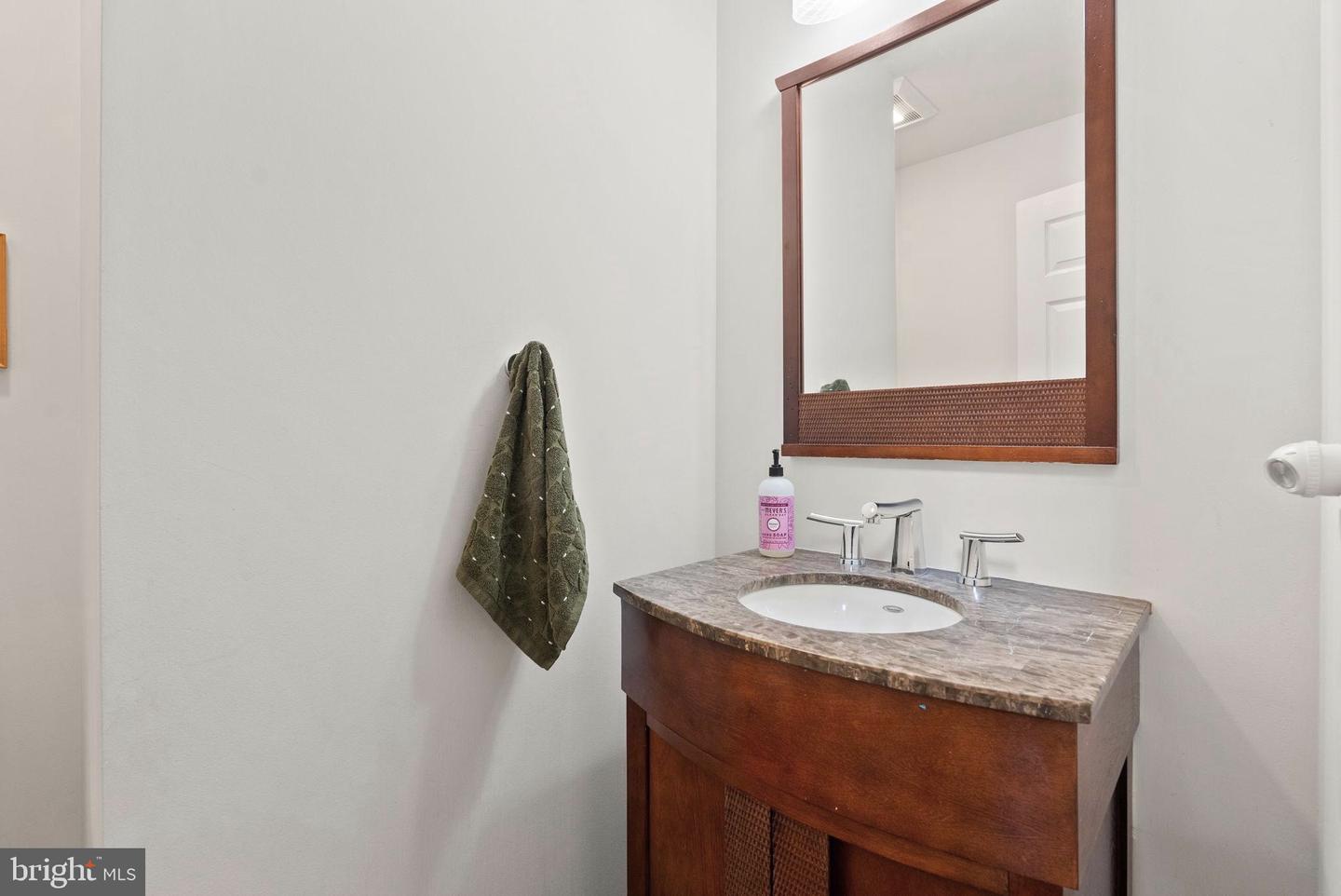 10000 MANOR PL, FAIRFAX, Virginia 22032, 5 Bedrooms Bedrooms, ,4 BathroomsBathrooms,Residential,For sale,10000 MANOR PL,VAFX2242866 MLS # VAFX2242866