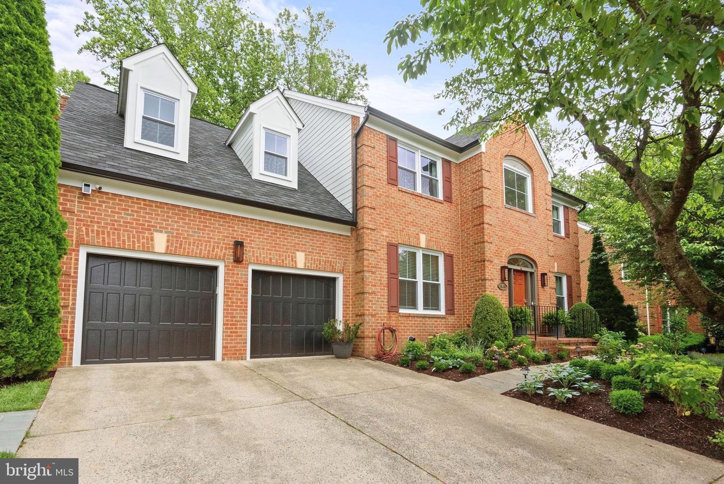10000 MANOR PL, FAIRFAX, Virginia 22032, 5 Bedrooms Bedrooms, ,4 BathroomsBathrooms,Residential,For sale,10000 MANOR PL,VAFX2242866 MLS # VAFX2242866