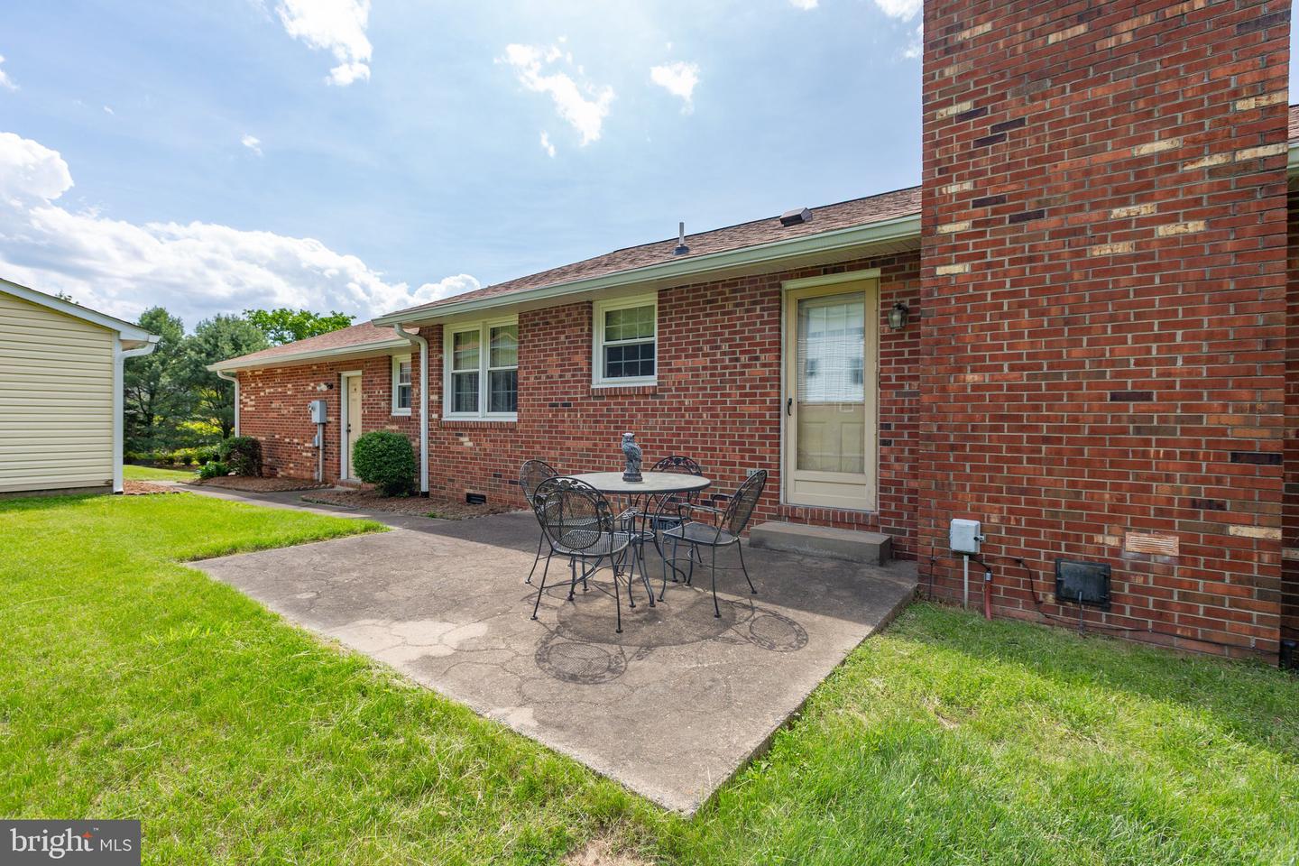113 KENDALLWOOD DR, FREDERICKSBURG, Virginia 22405, 3 Bedrooms Bedrooms, ,2 BathroomsBathrooms,Residential,For sale,113 KENDALLWOOD DR,VAST2039138 MLS # VAST2039138