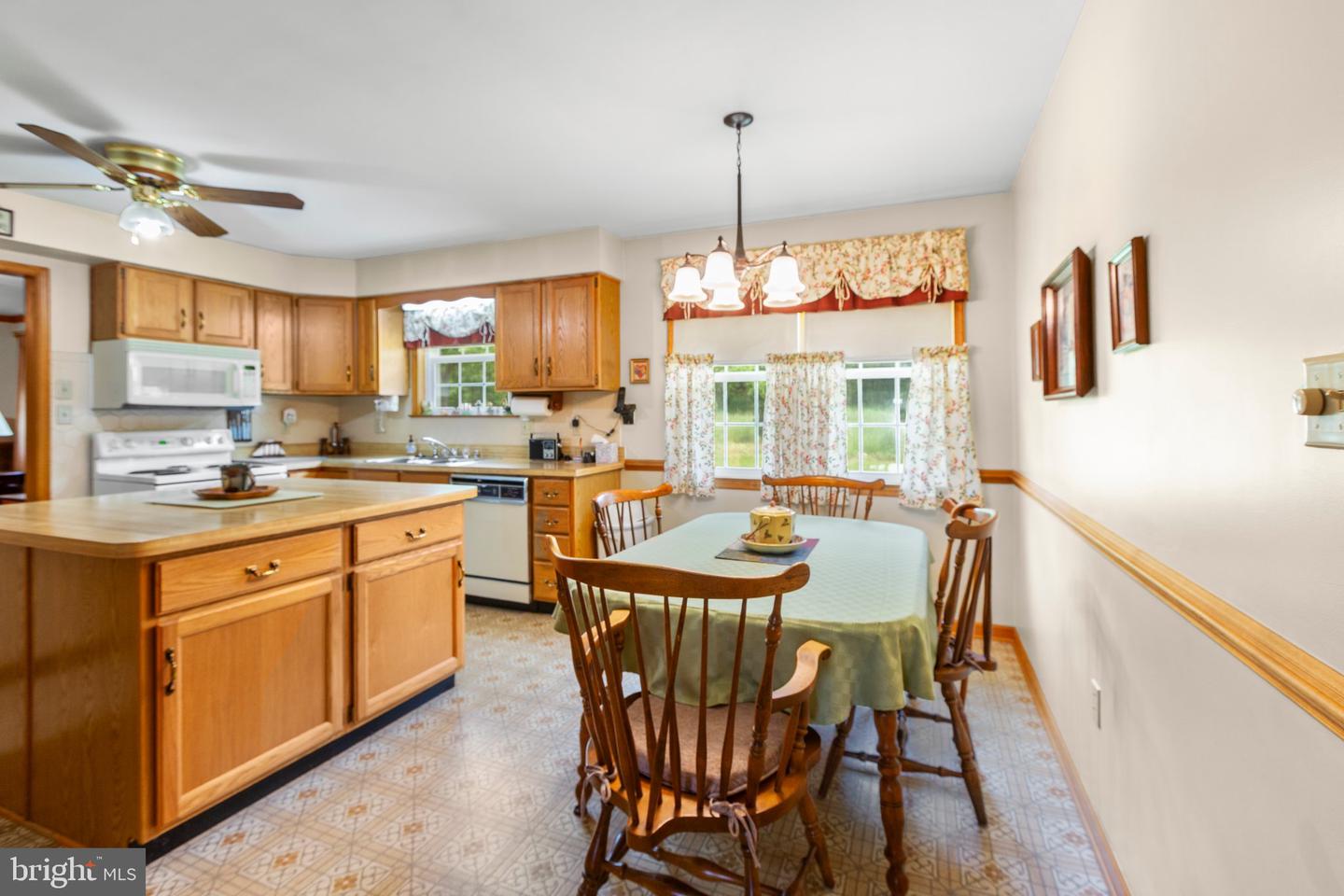 113 KENDALLWOOD DR, FREDERICKSBURG, Virginia 22405, 3 Bedrooms Bedrooms, ,2 BathroomsBathrooms,Residential,For sale,113 KENDALLWOOD DR,VAST2039138 MLS # VAST2039138