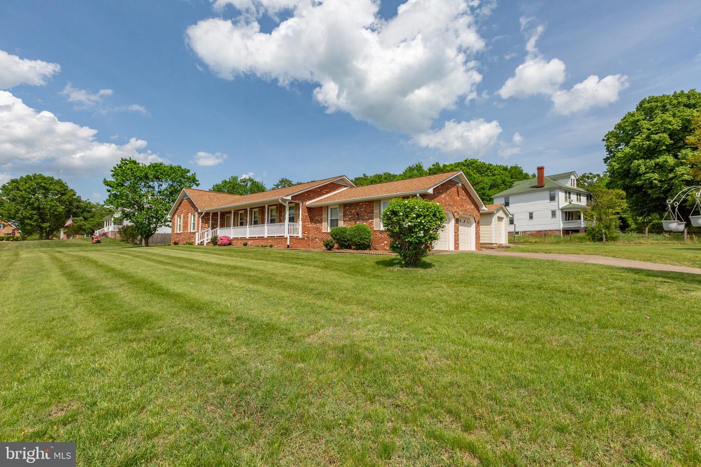 113 KENDALLWOOD DR, FREDERICKSBURG, Virginia 22405, 3 Bedrooms Bedrooms, ,2 BathroomsBathrooms,Residential,For sale,113 KENDALLWOOD DR,VAST2039138 MLS # VAST2039138